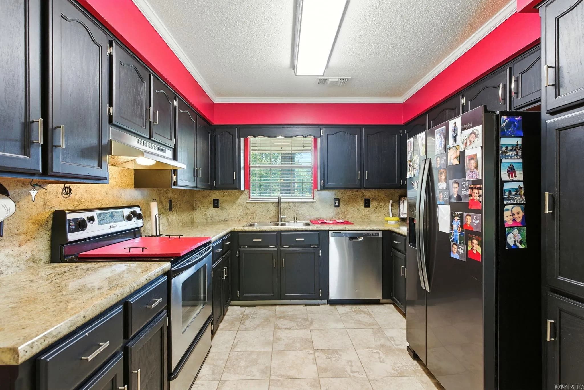 Property at 19101  Oaklawn - Image 10