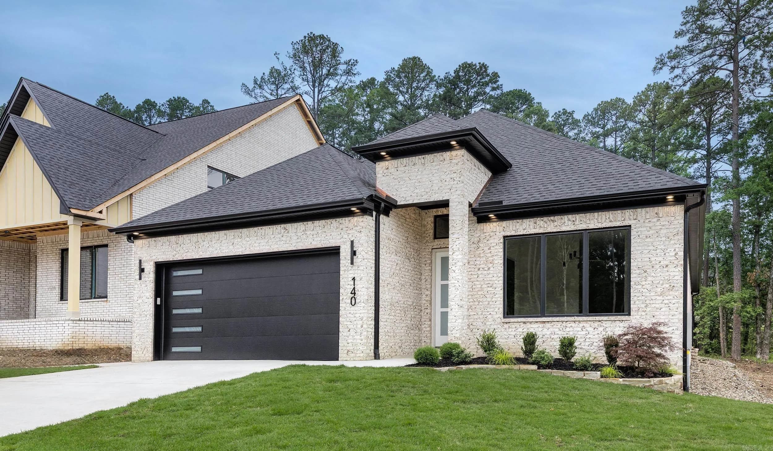 Property at 140  Calion - Image 2