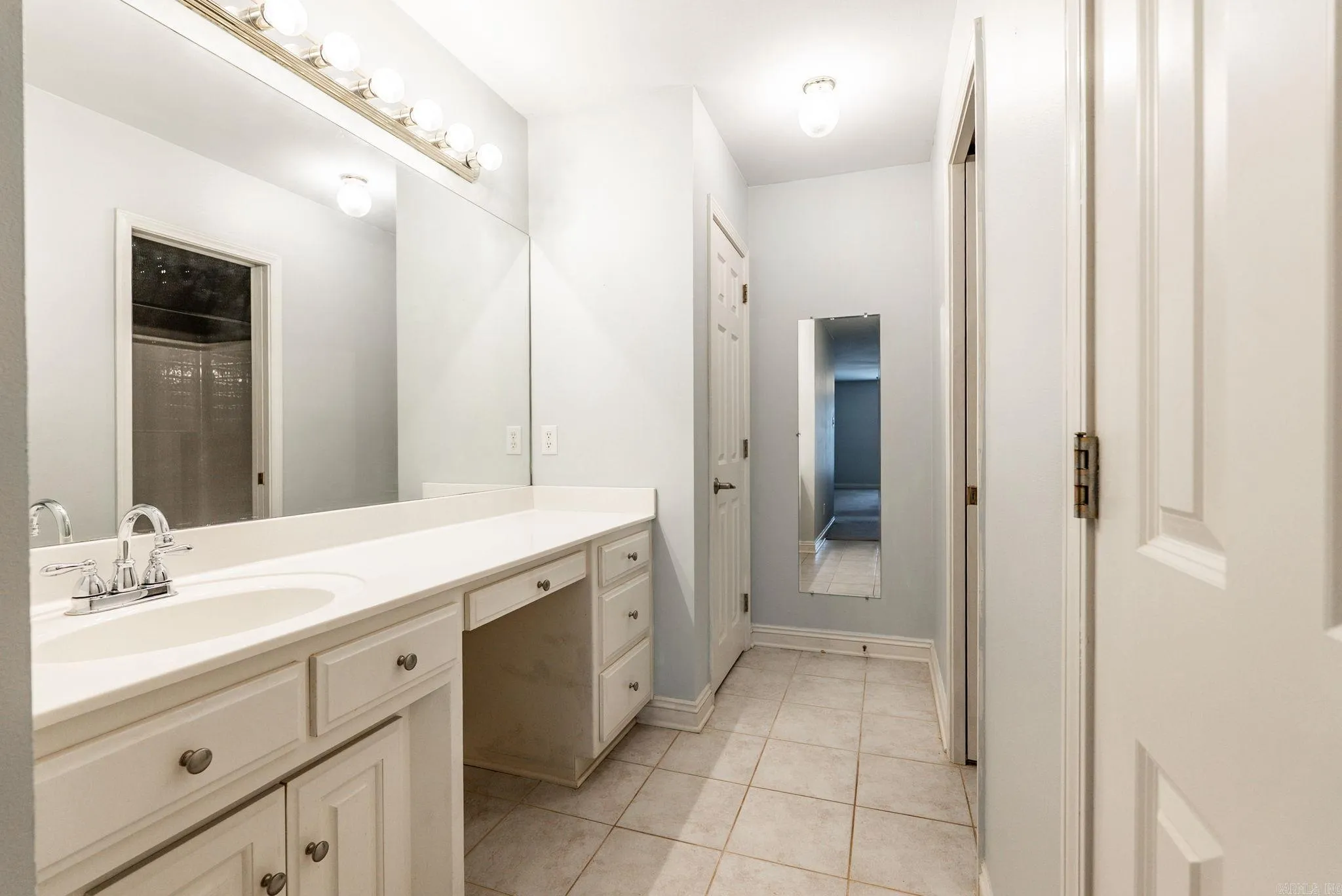 Property at 3305  Seminole - Image 31