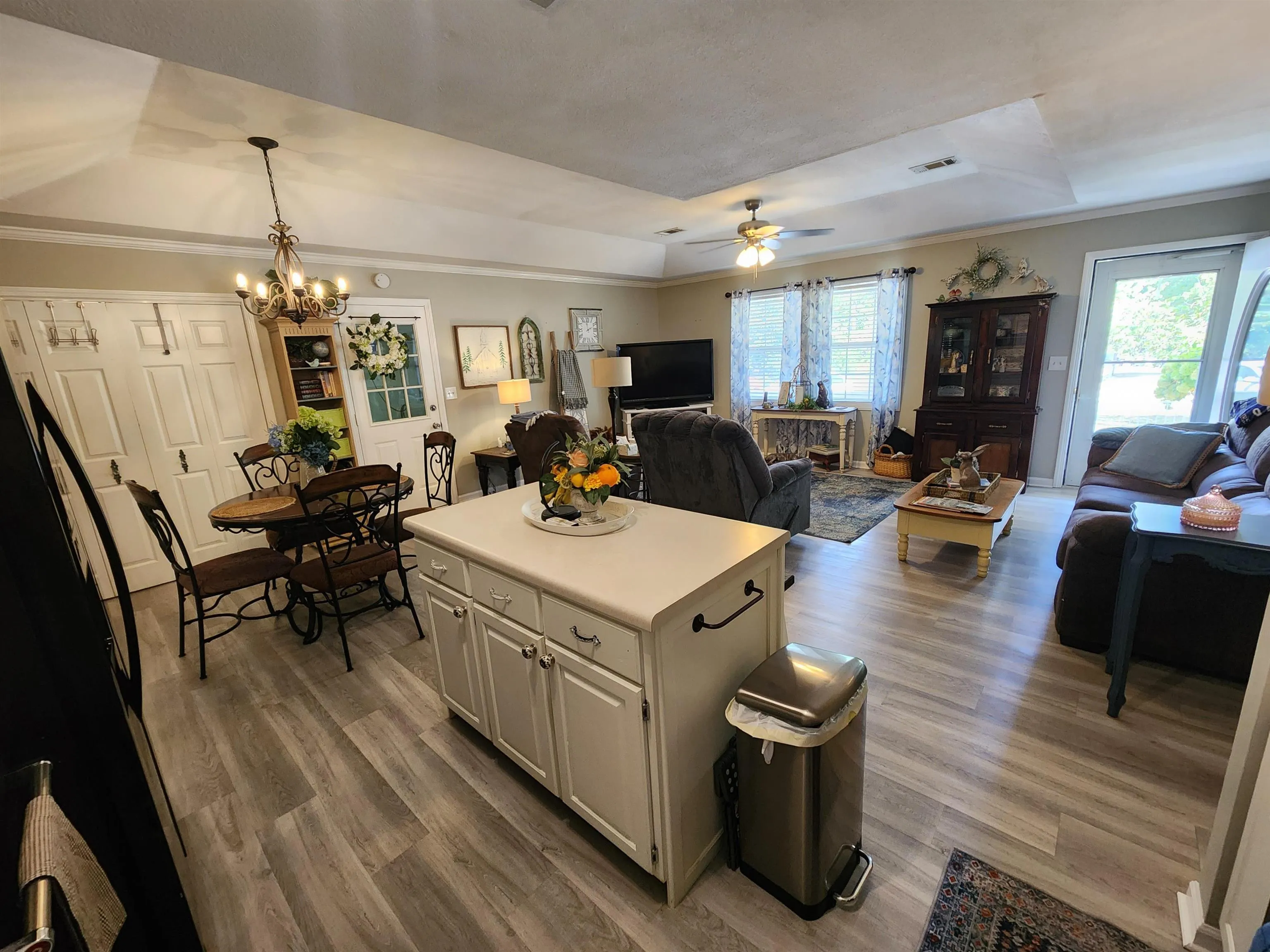 Property at 5  Miccosukee - Image 13
