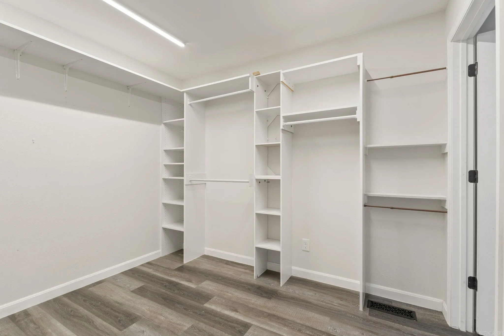 Property at 515  Mills park - Image 28