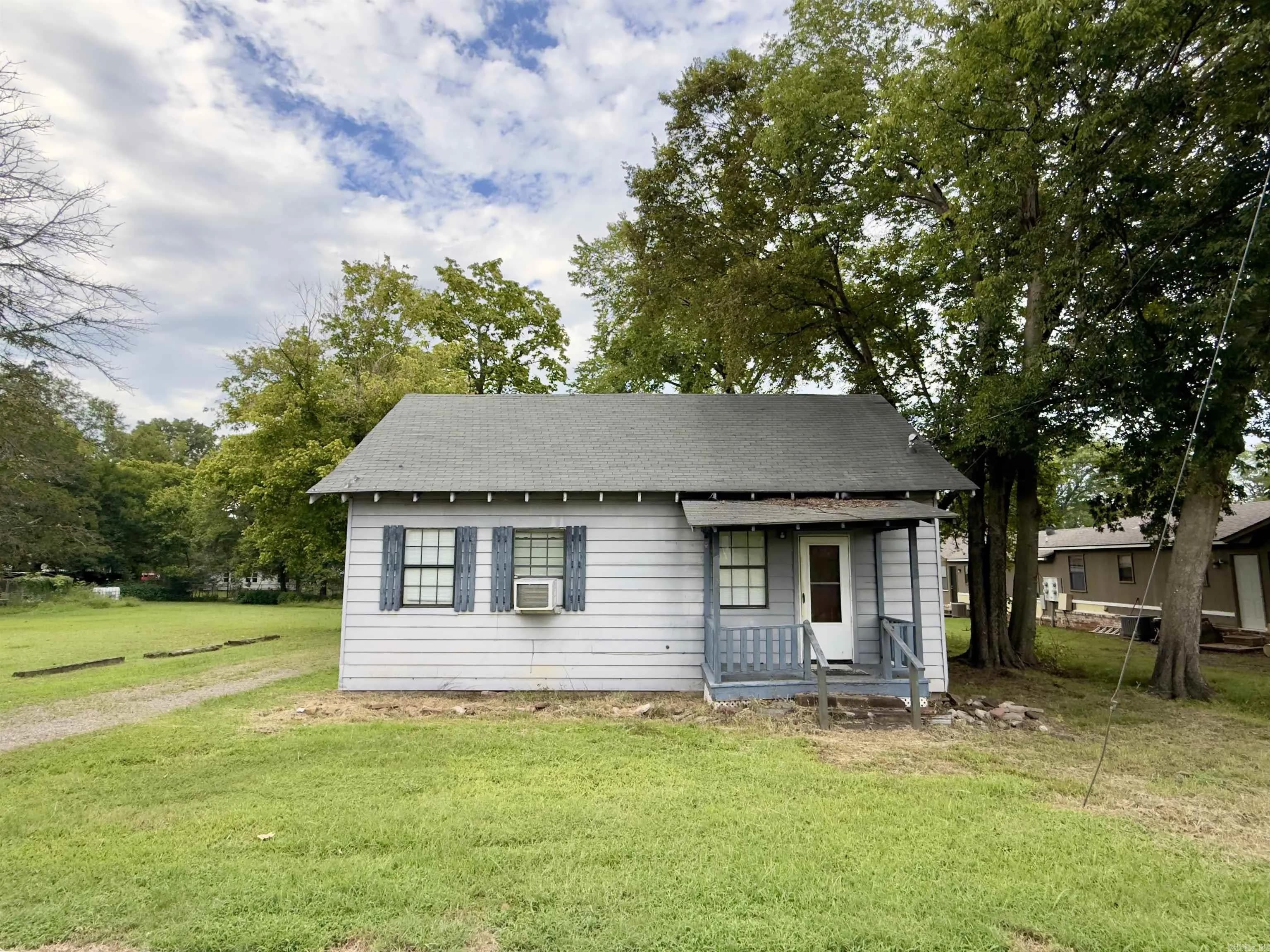 Property at 188 W Water - Image 1