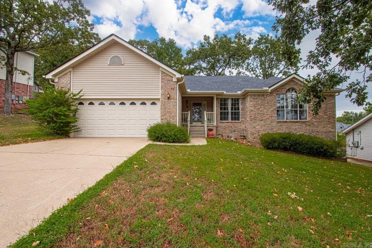 Property at 6  Post oak - Image 1