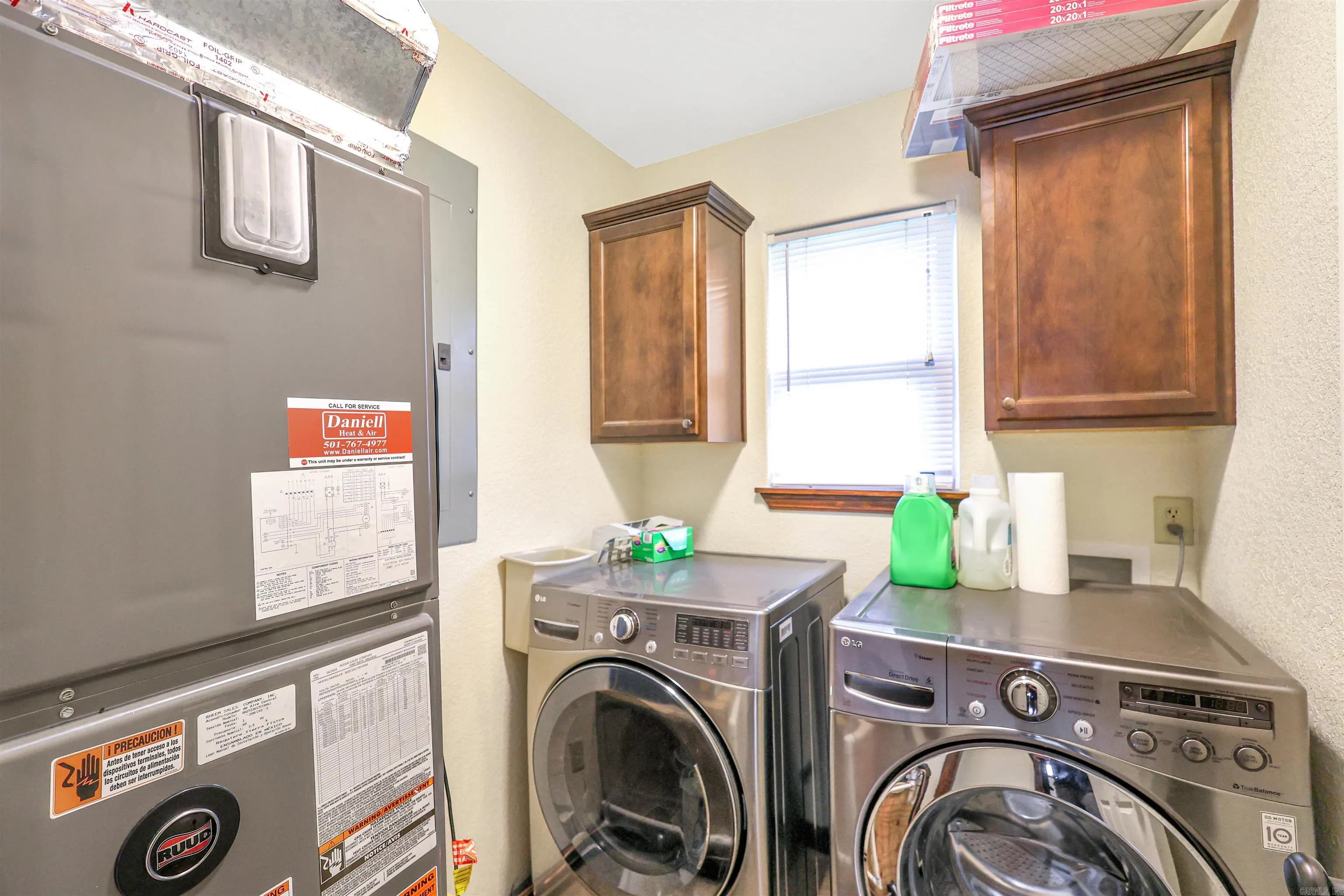 Property at 108  Fleetwood - Image 19