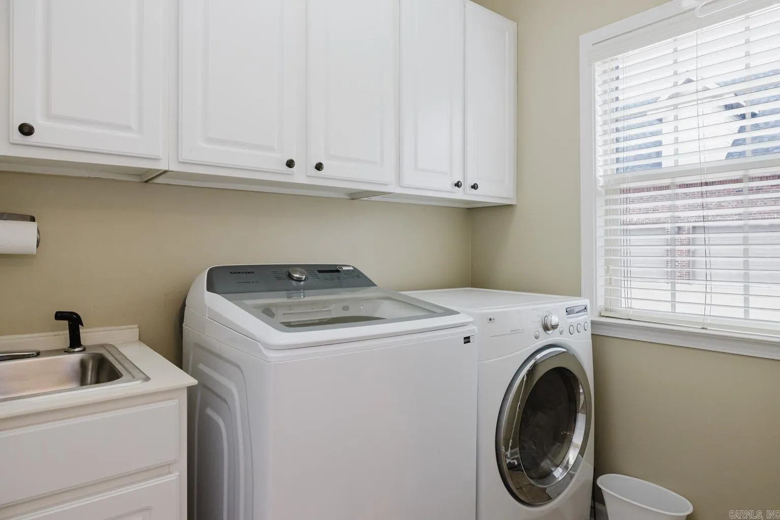 Property at 711  Sedgefield - Image 37