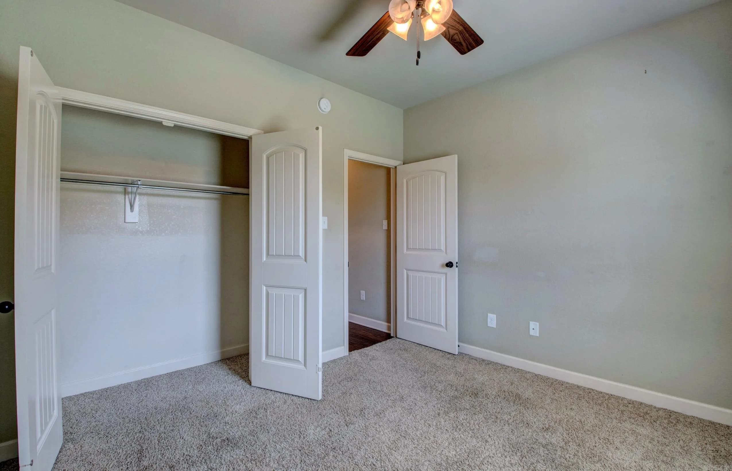 Property at 727  Mango - Image 31