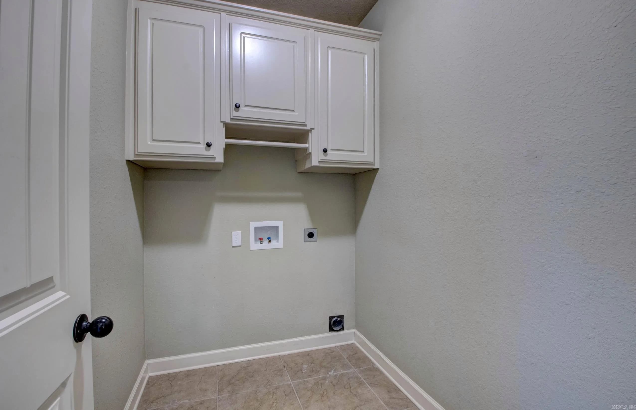 Property at 727  Mango - Image 33