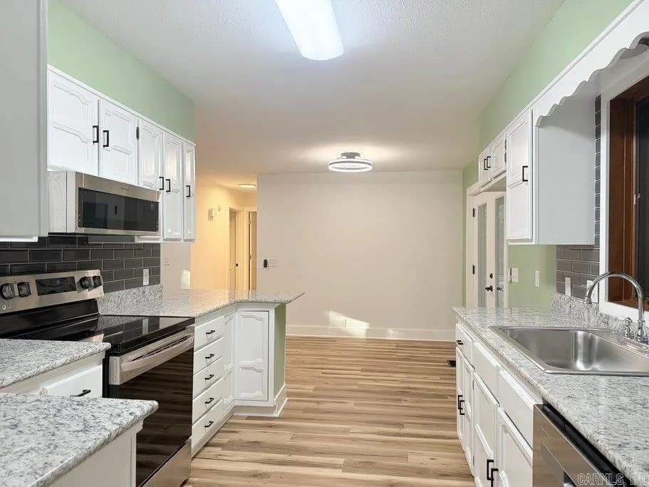 Property at 13  Pego - Image 12