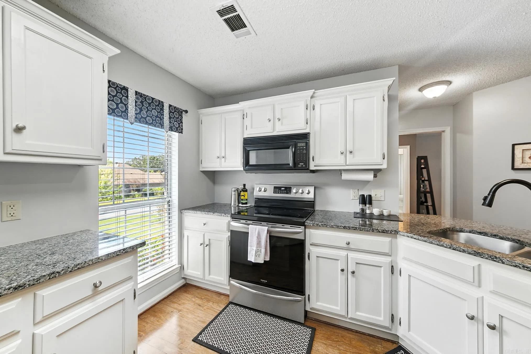 Property at 4001  Austin lakes - Image 14