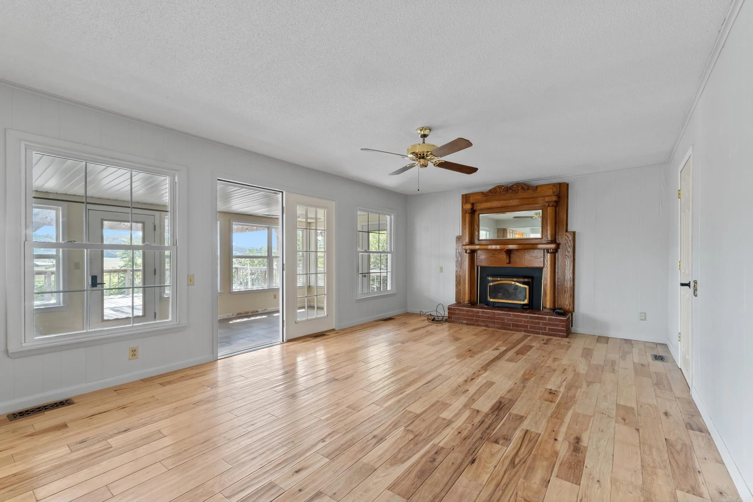 Property at 64  South - Image 5