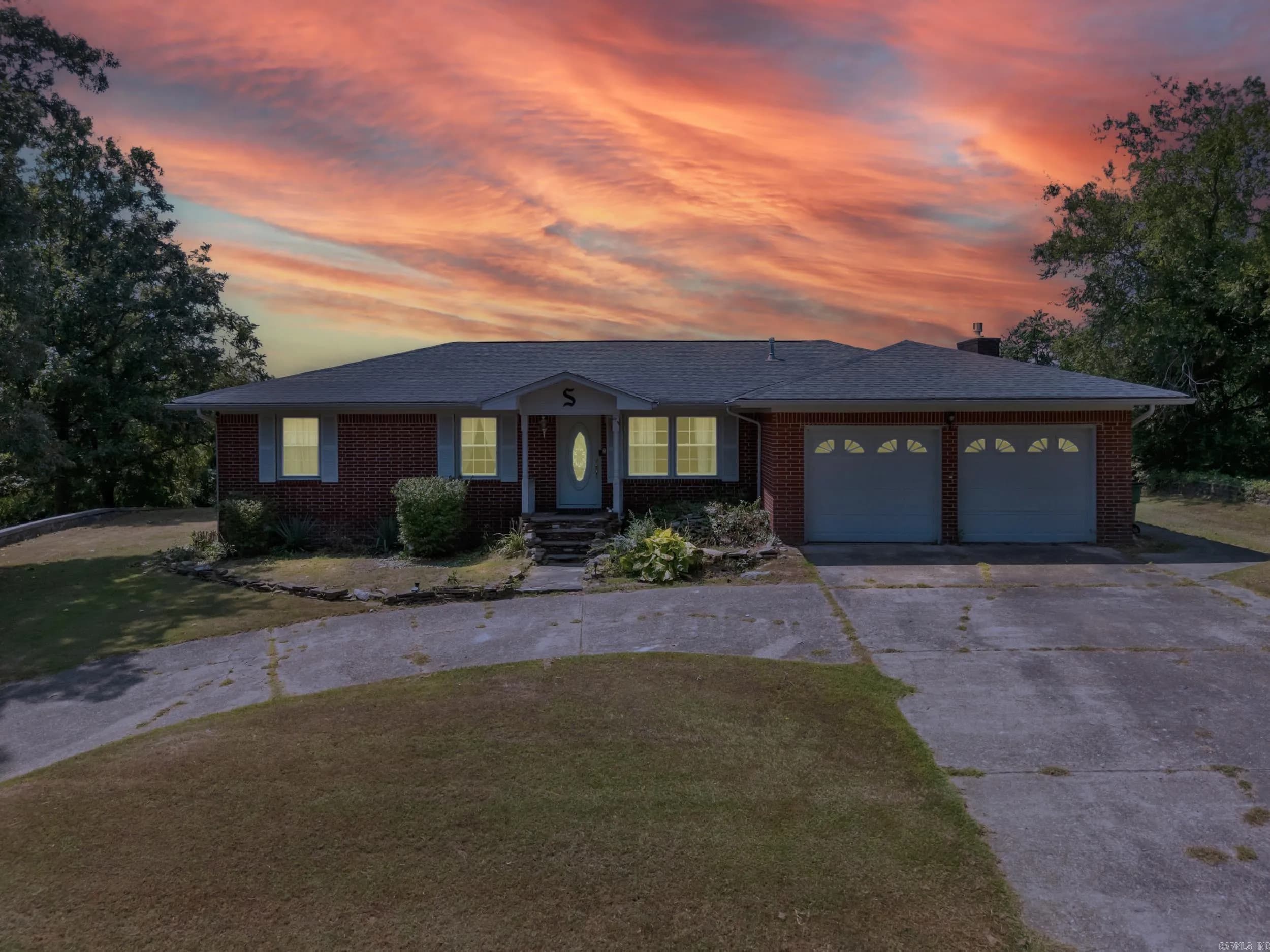 Property at 64  South - Image 40
