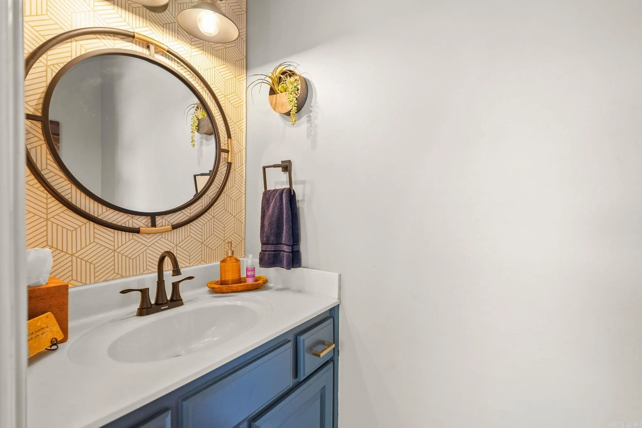 Property at 1805  Royal - Image 24