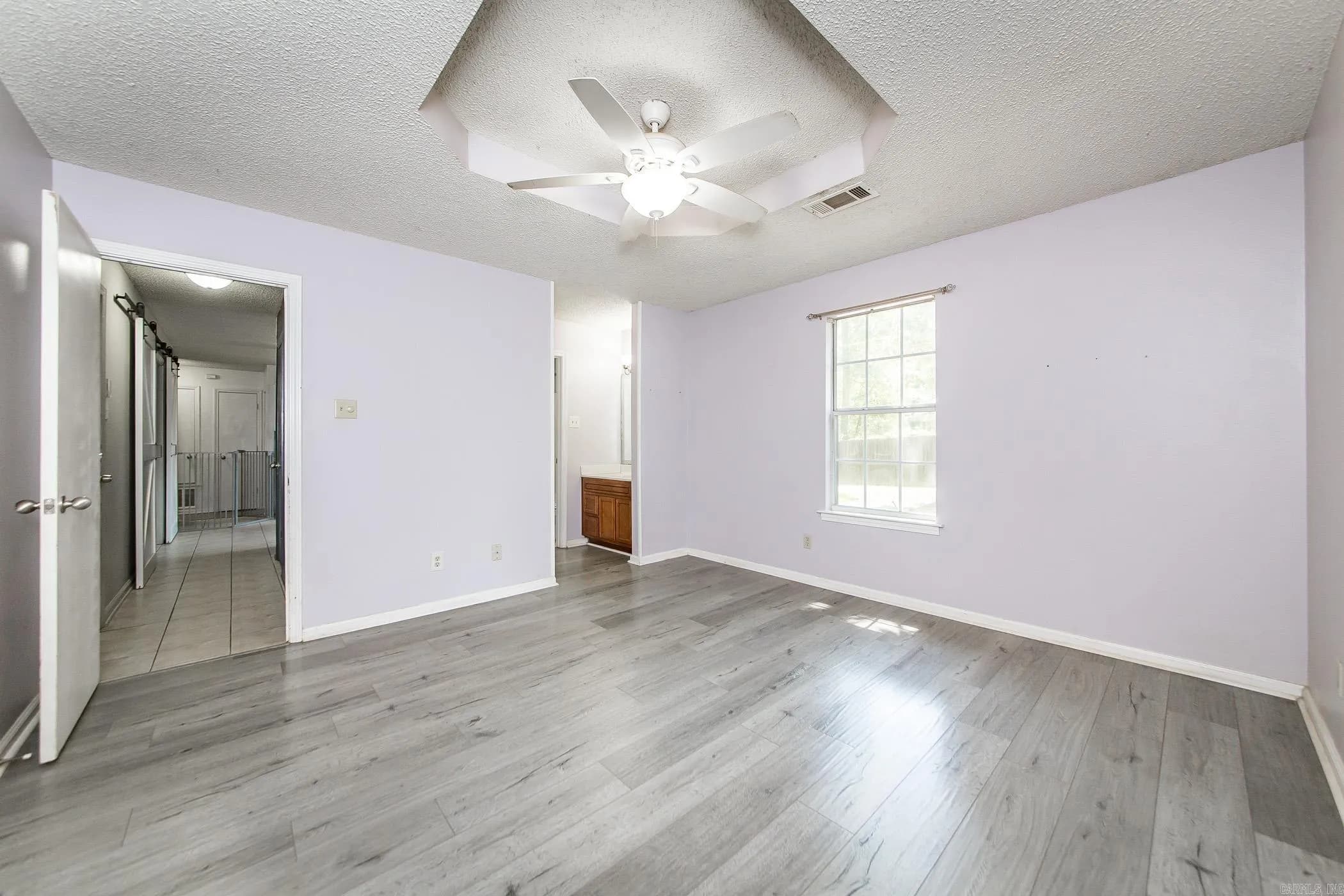 Property at 404  May - Image 12