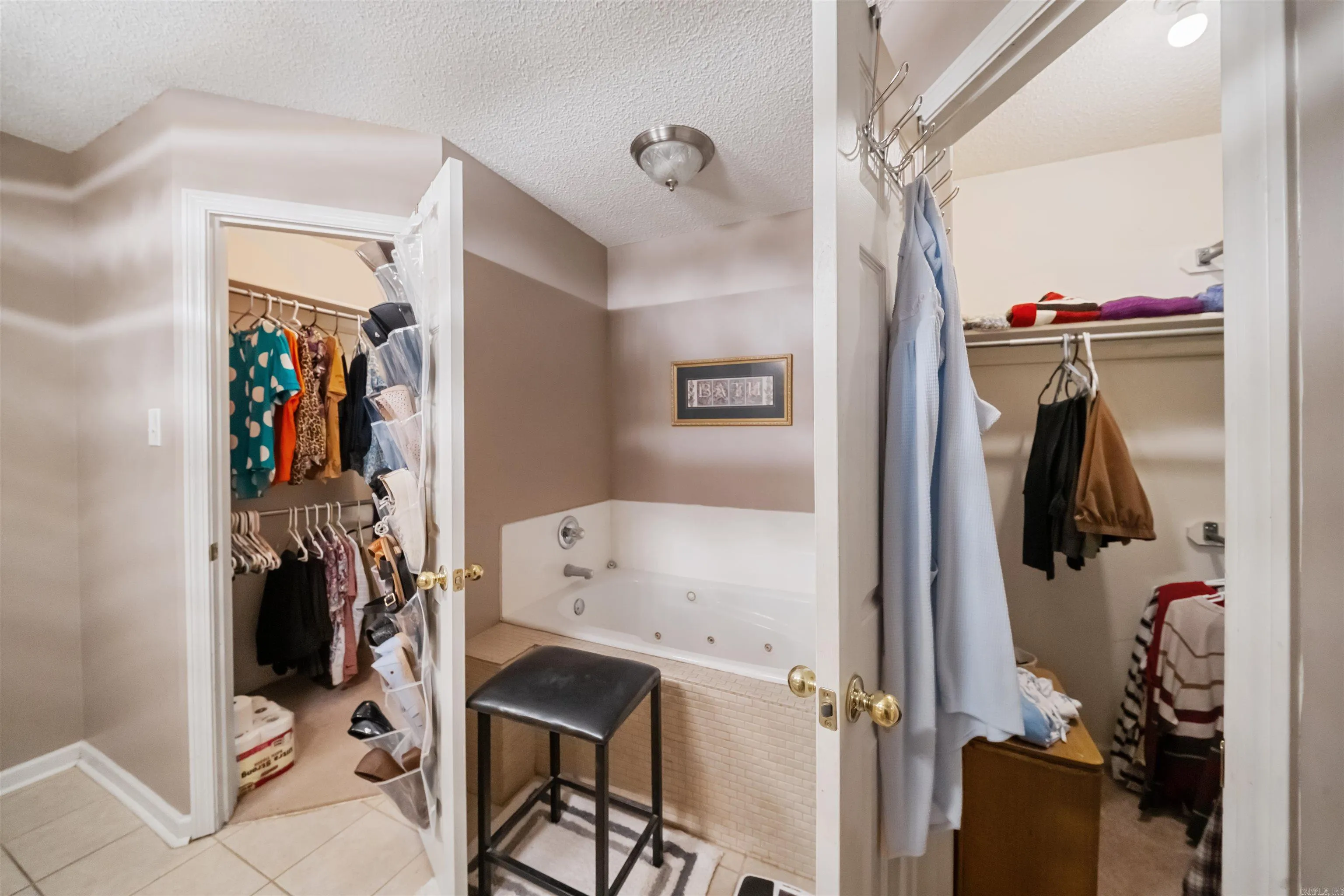 Property at 2523  Delaware crossing - Image 31