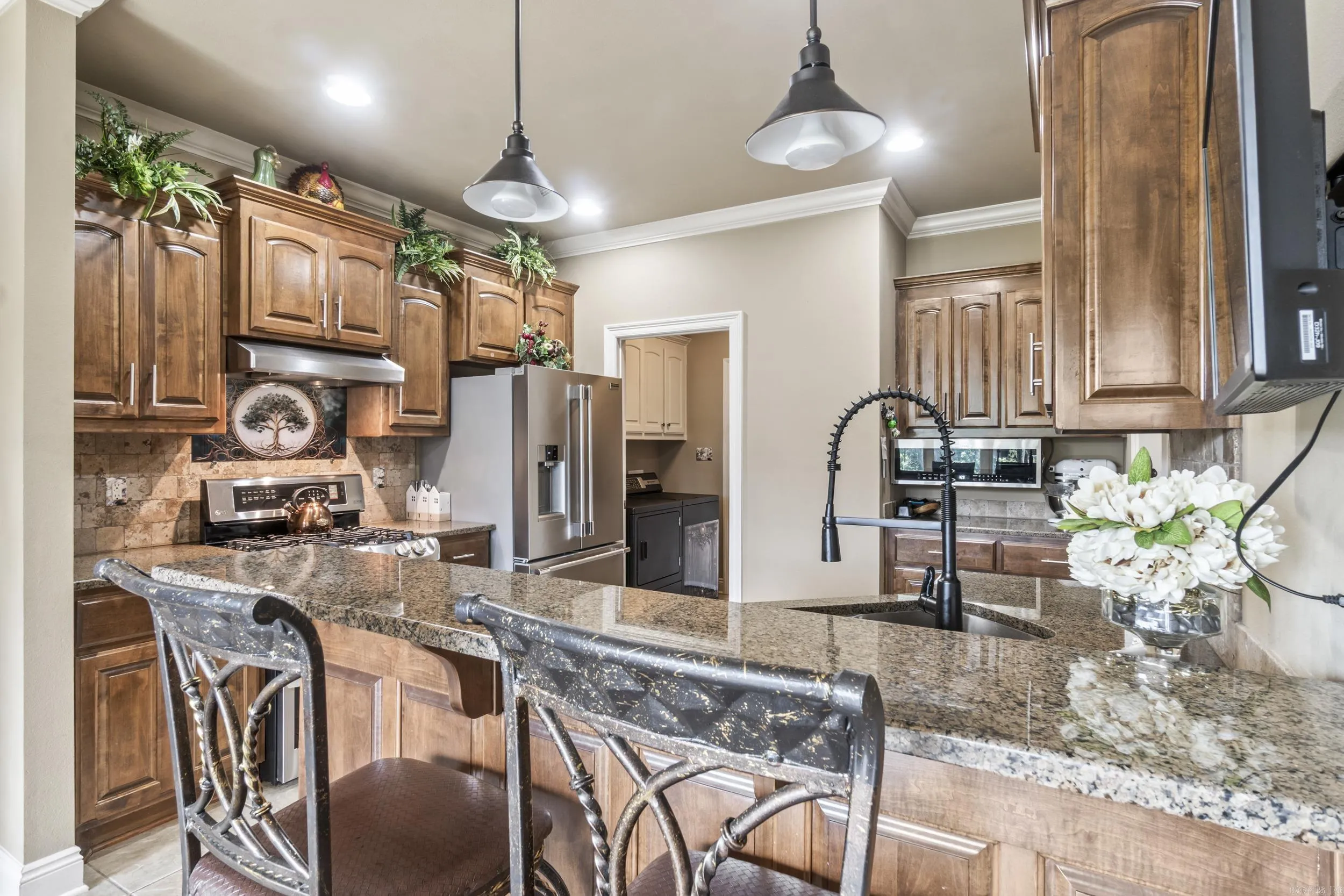 Property at 607  Greystone - Image 14