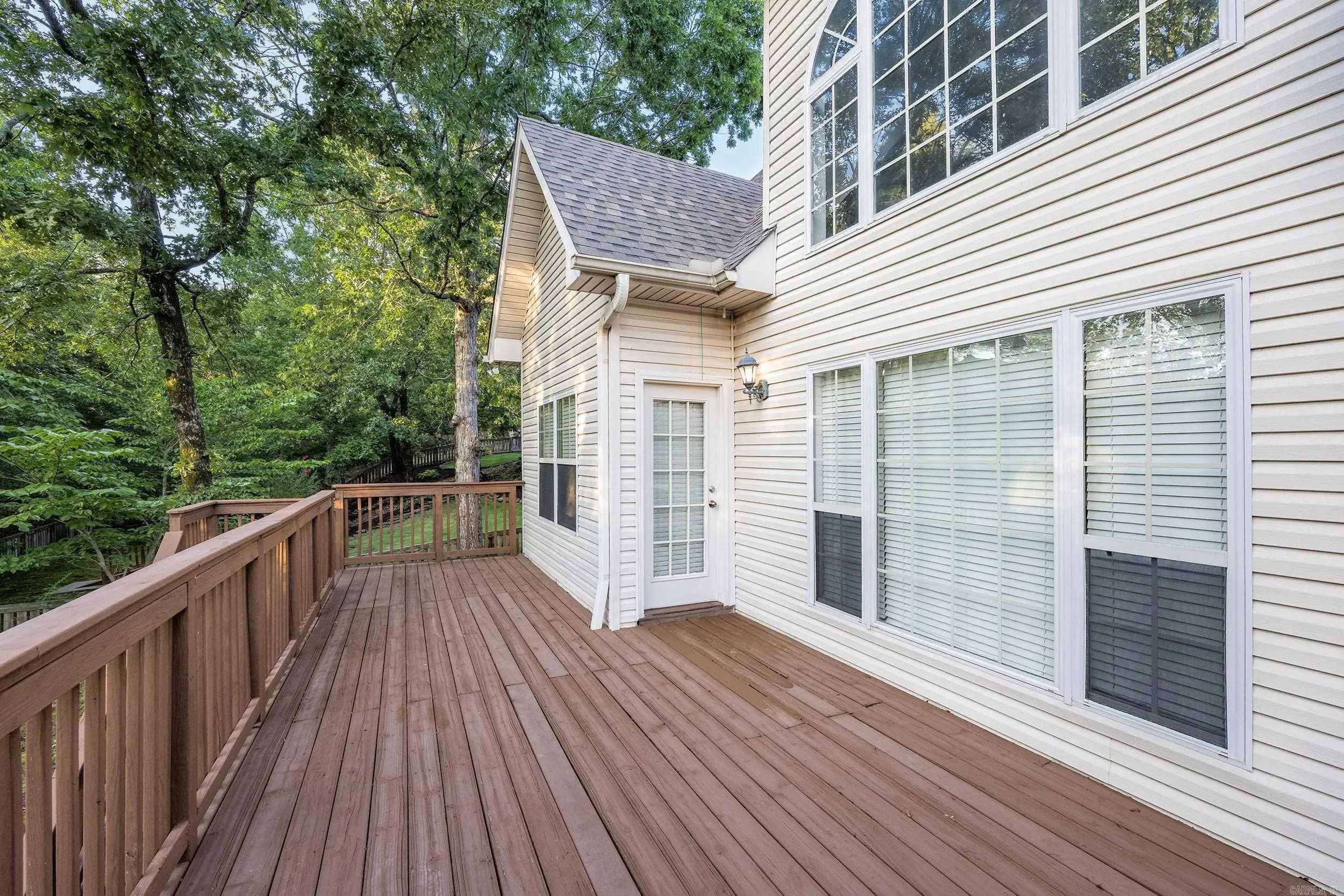 Property at 2106  Wellington woods - Image 38