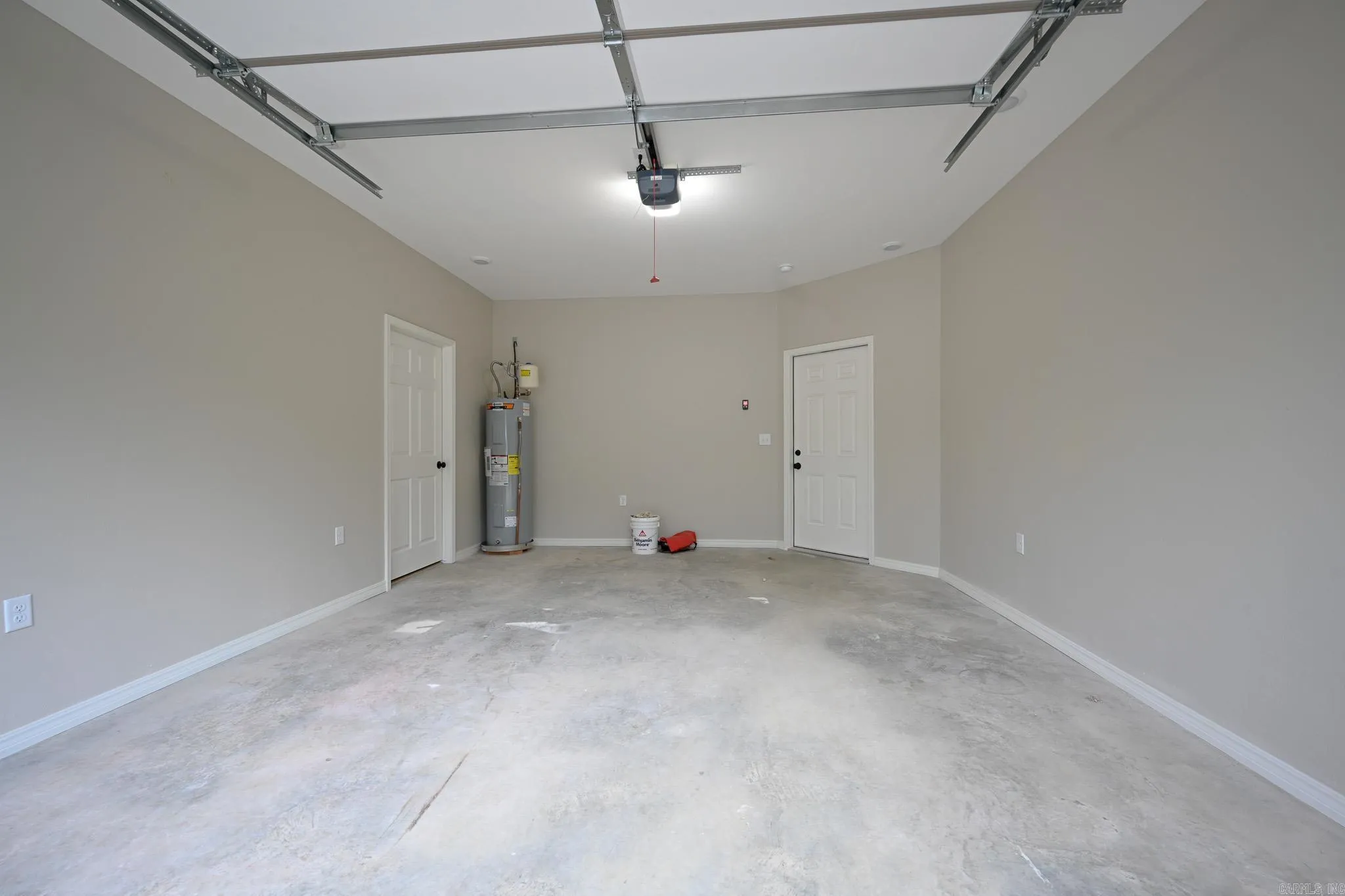 Property at 104  Red oak - Image 43