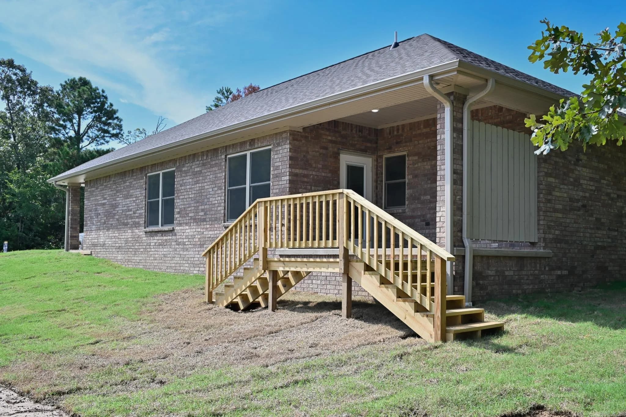 Property at 104  Red oak - Image 46