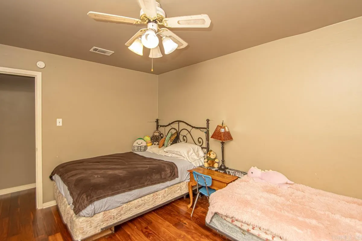 Property at 180  Sunset dr - Image 18
