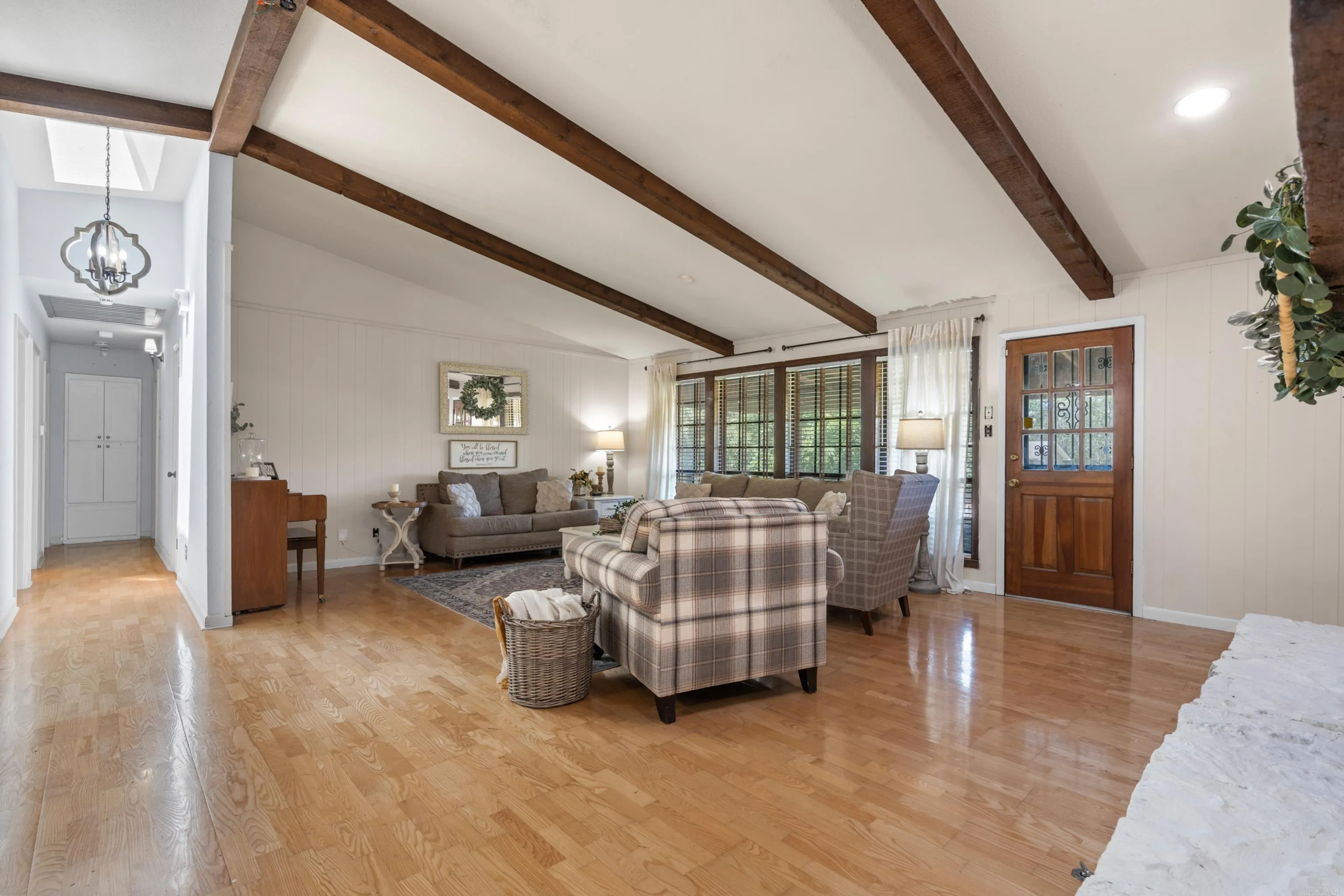Property at 615  Ridgeview - Image 26