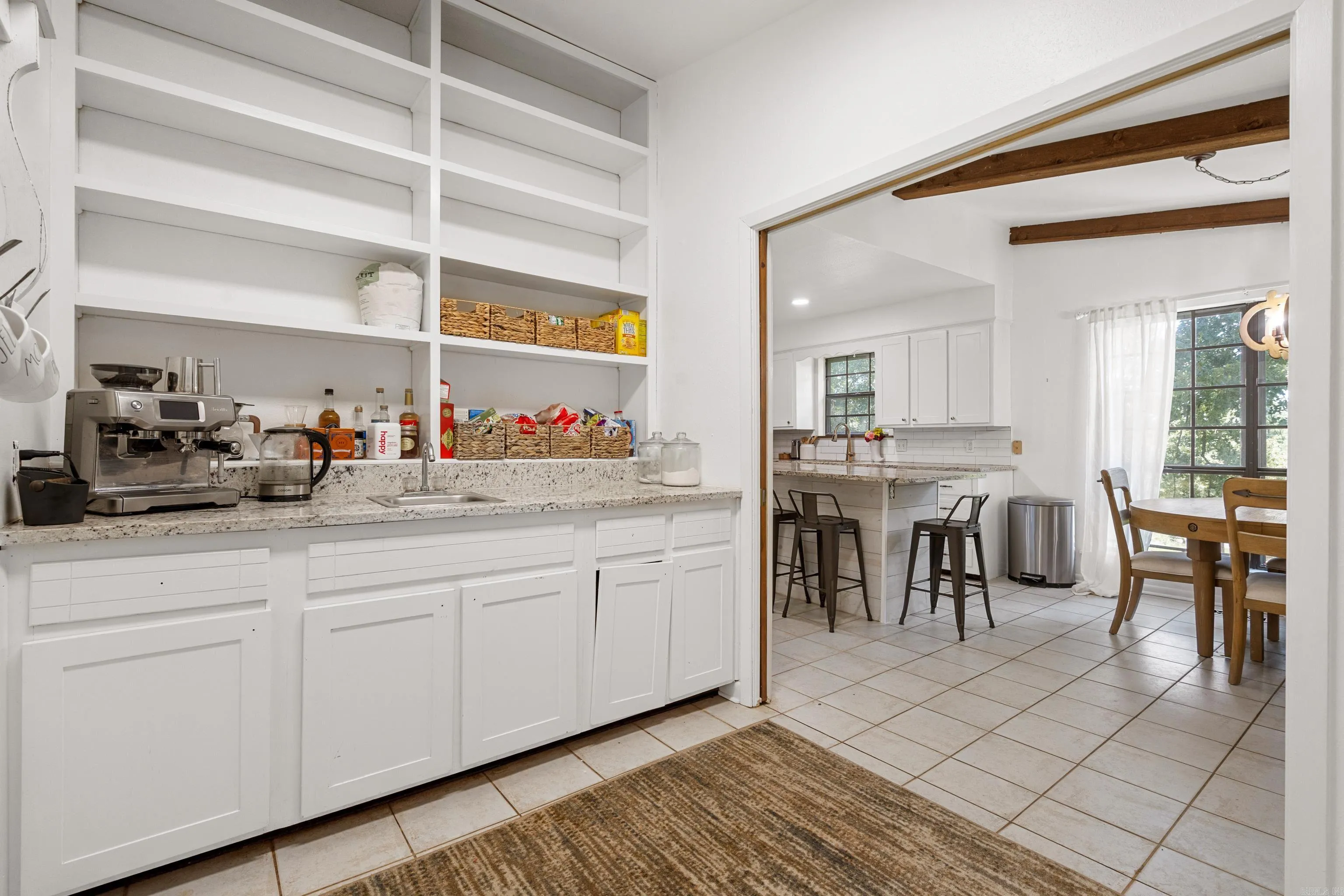 Property at 615  Ridgeview - Image 18