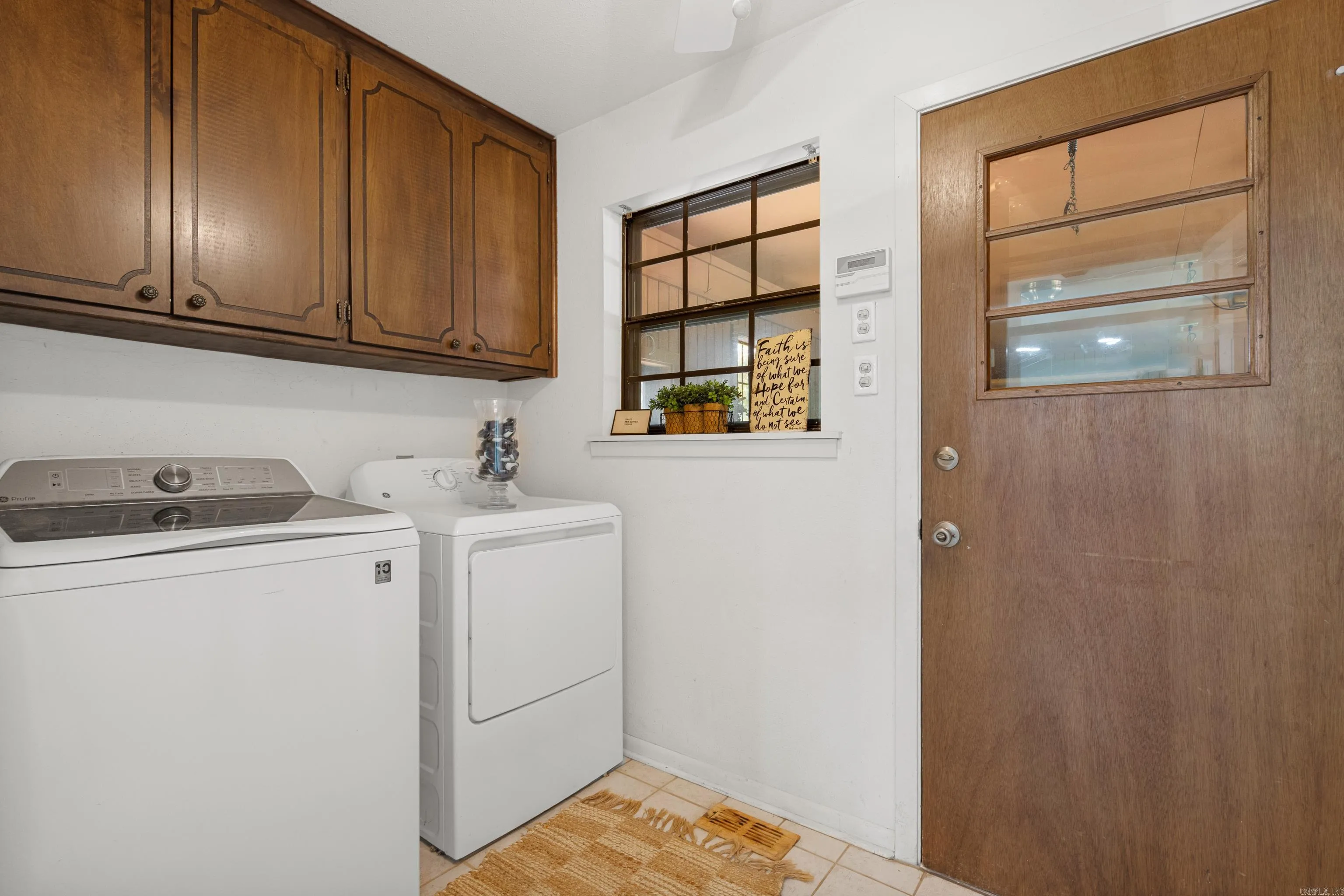 Property at 615  Ridgeview - Image 20