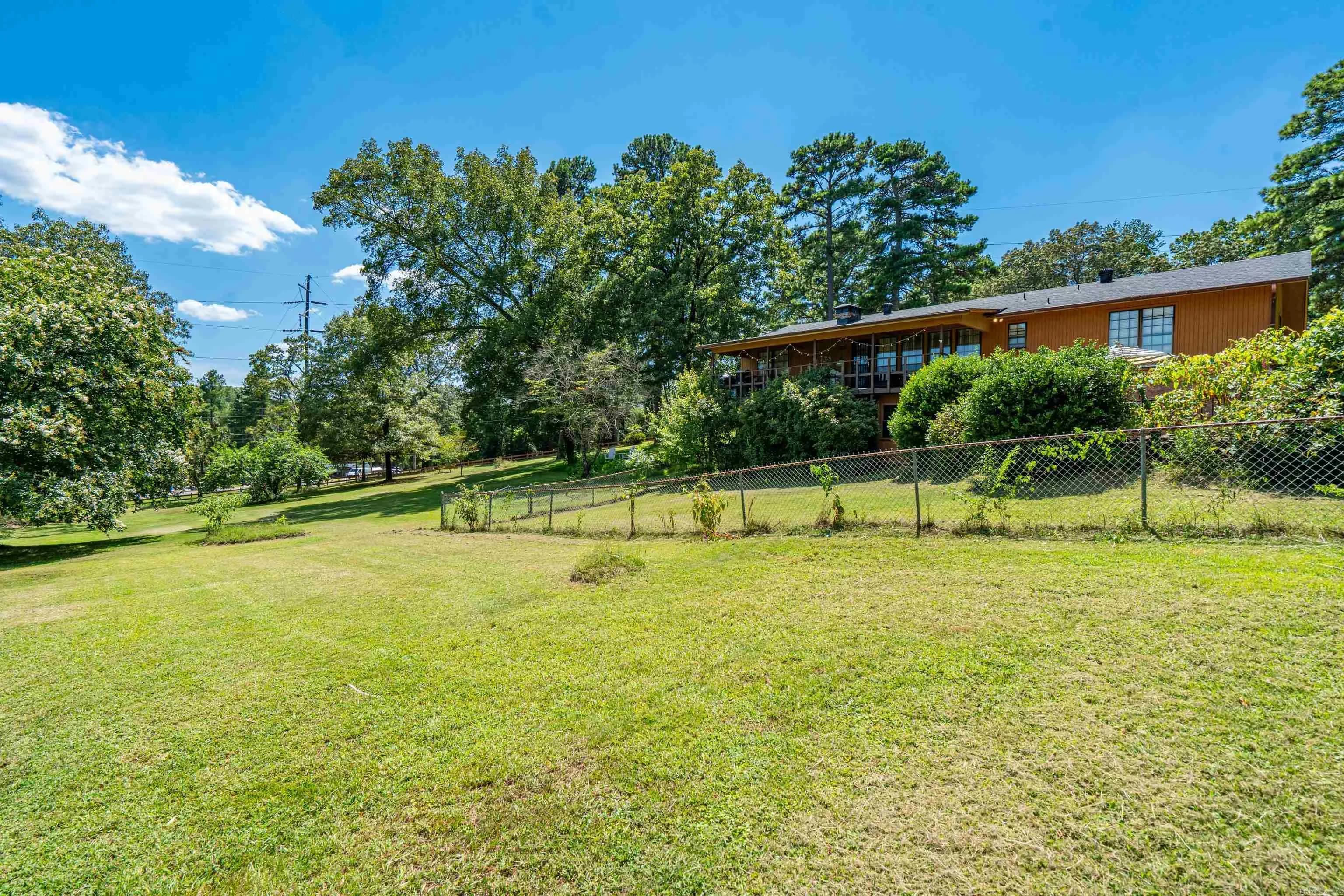 Property at 615  Ridgeview - Image 44
