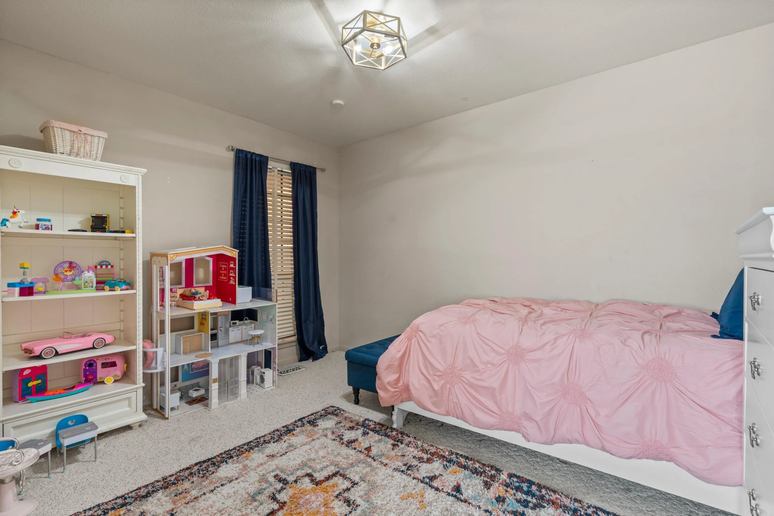Property at 615  Ridgeview - Image 34