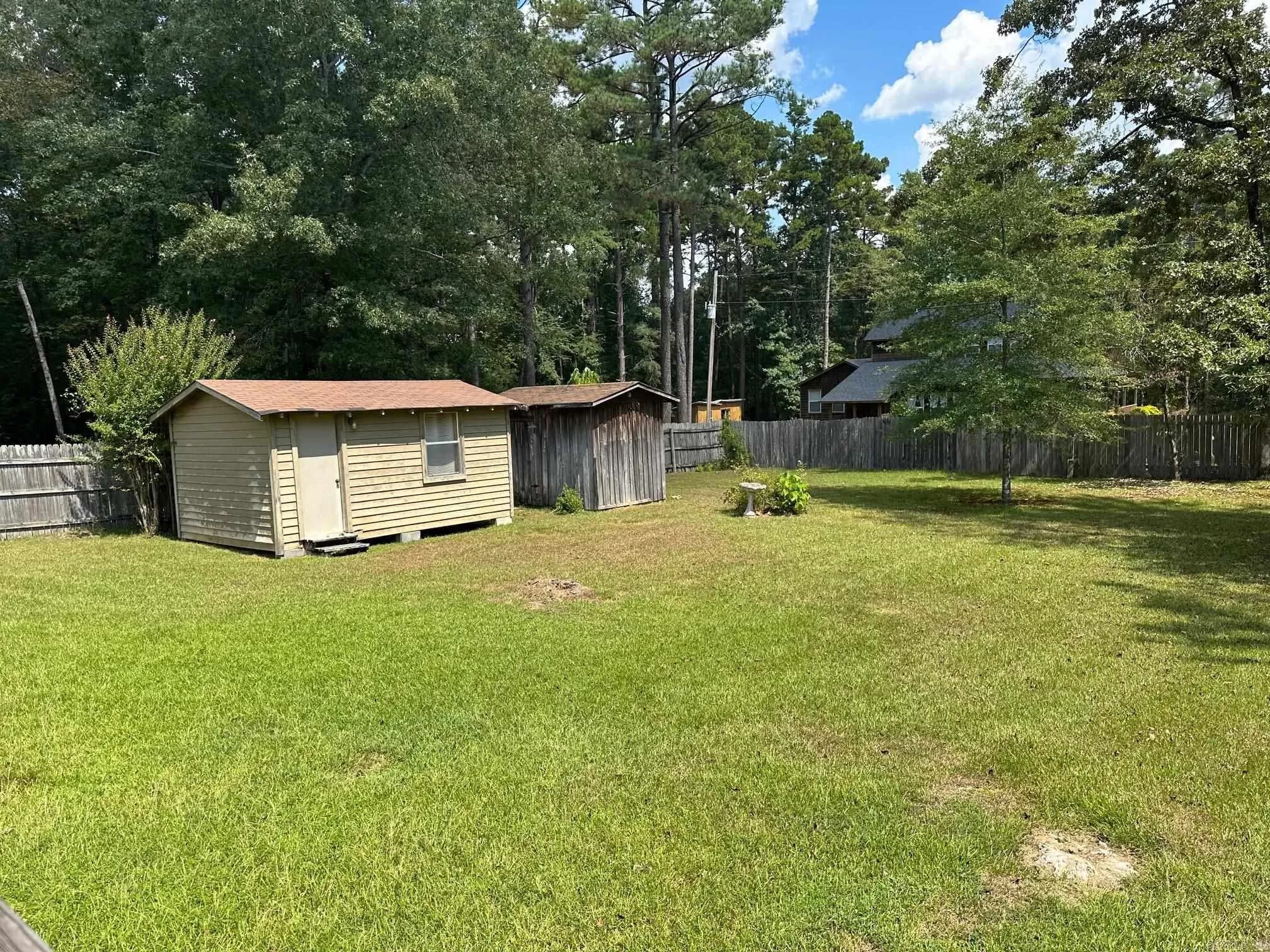 Property at 1105  Woodcrest - Image 10