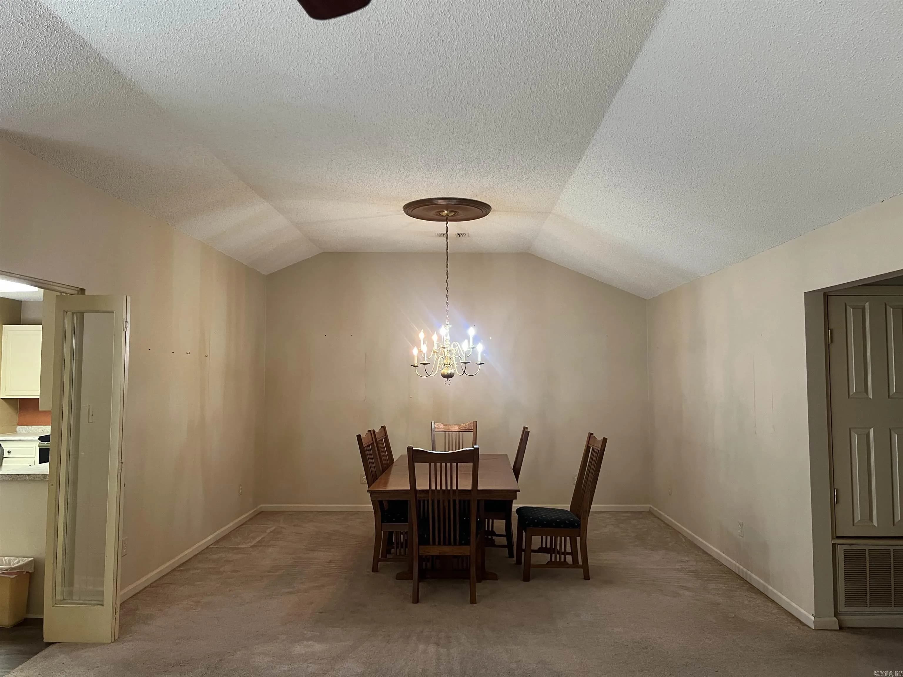 Property at 11  Summerset place - Image 8