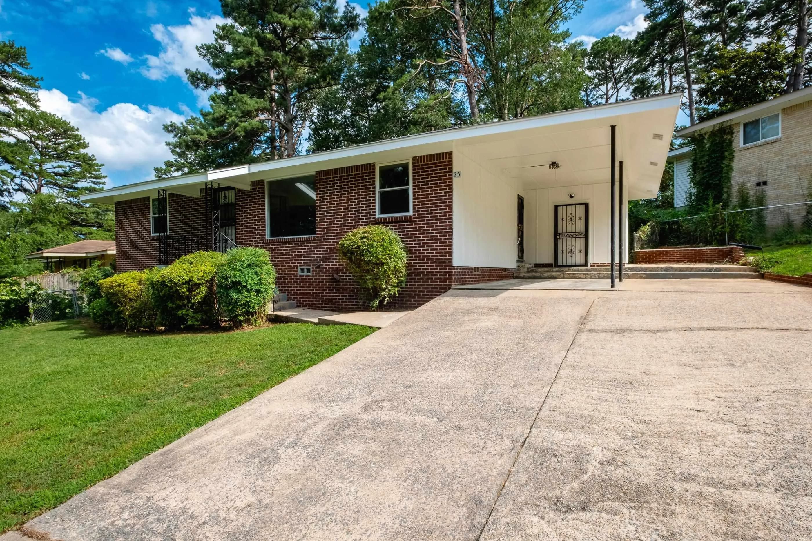 Property at 25  Woodcliff - Image 2