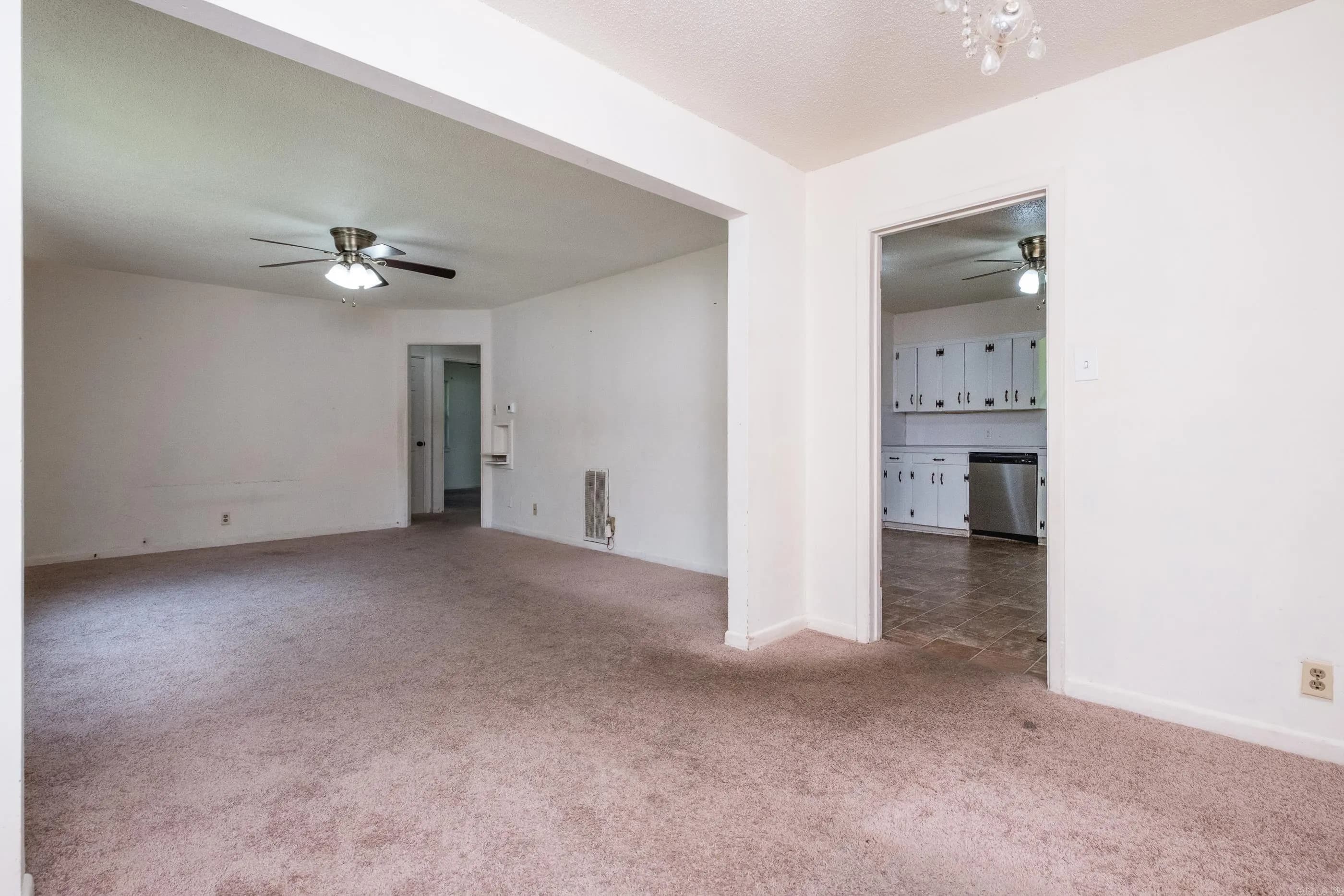 Property at 25  Woodcliff - Image 8