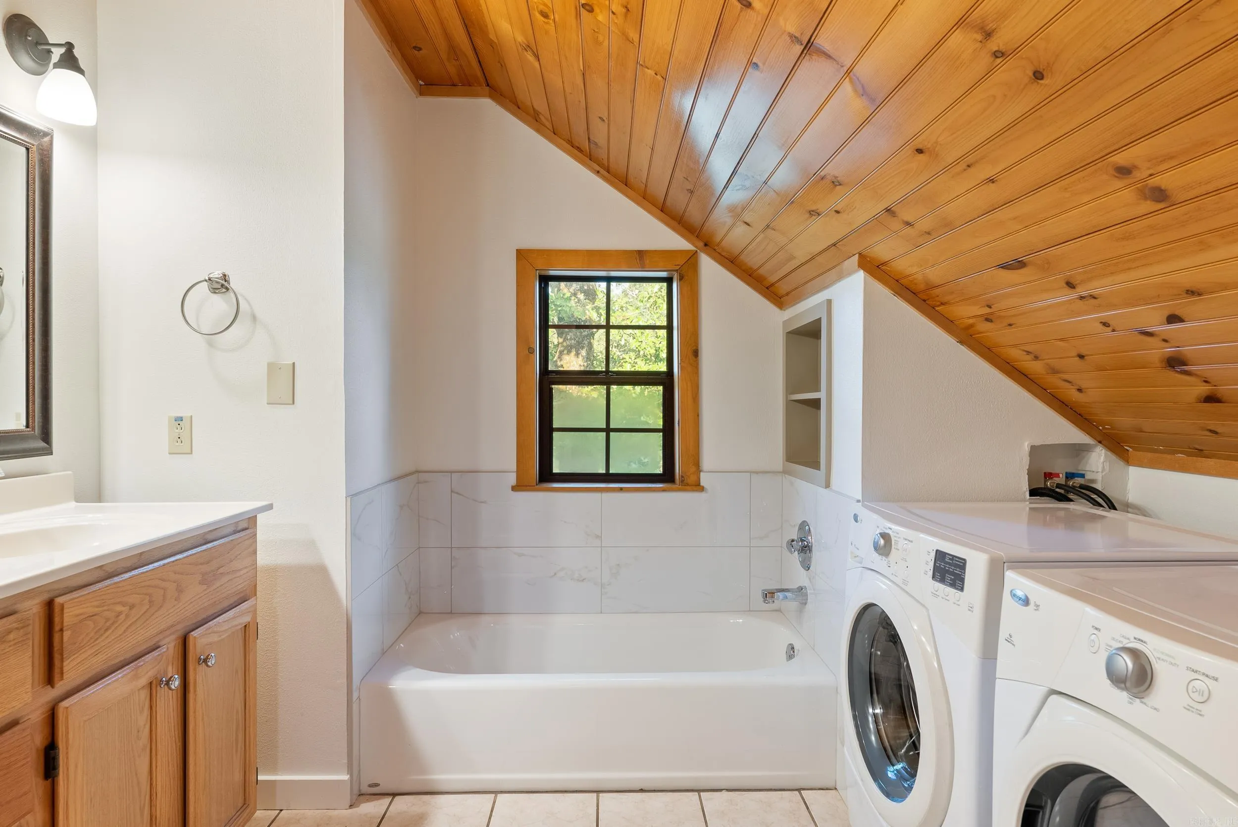 Property at 203  Marcus hill - Image 32