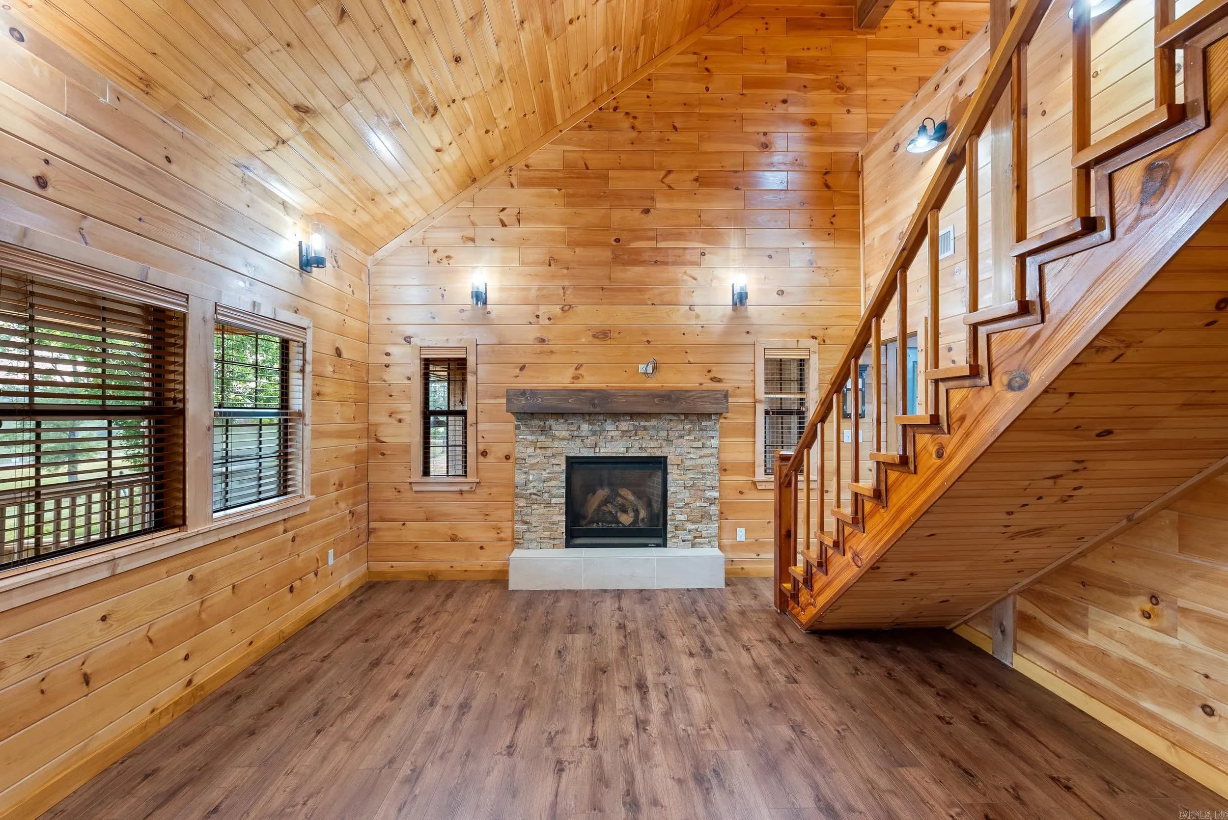 Property at 203  Marcus hill - Image 4