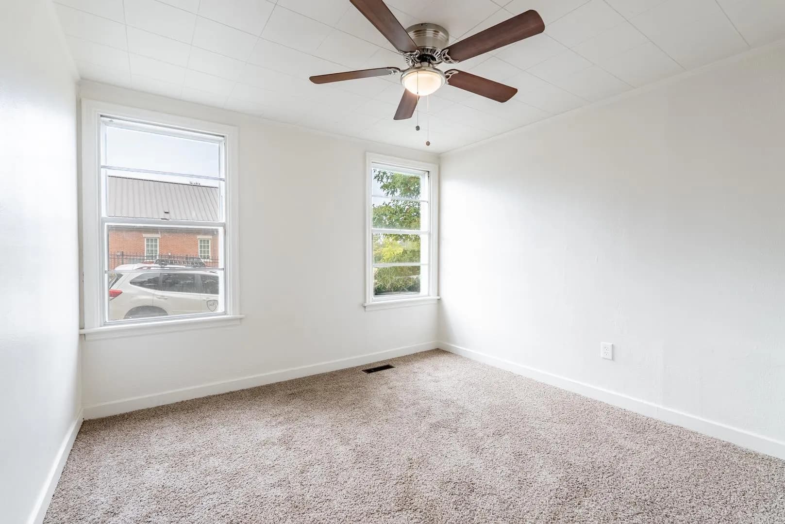 Property at 1908 S Pierce - Image 19