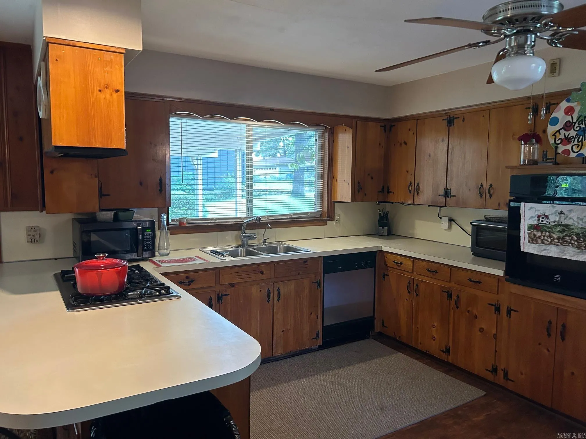 Property at 1500  Crestwood - Image 17
