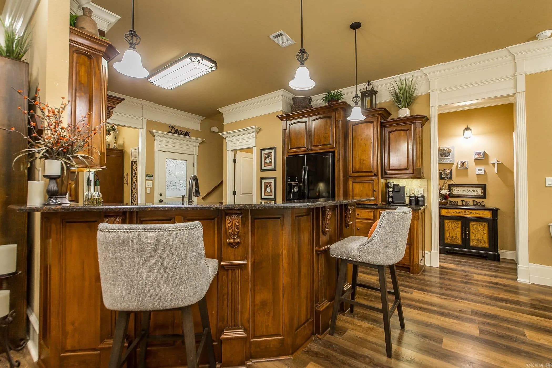 Property at 513  Cobblestone - Image 11