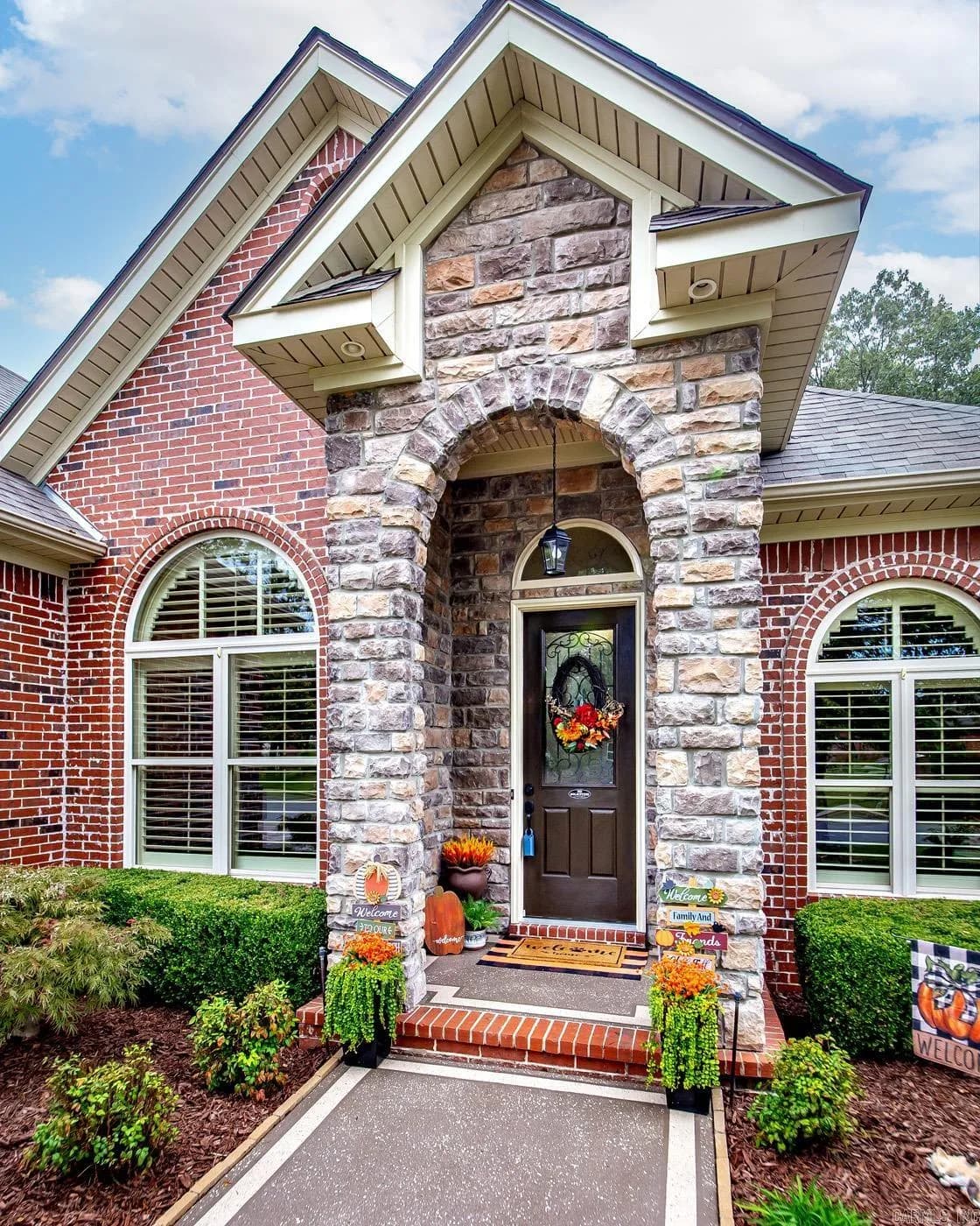 Property at 513  Cobblestone - Image 4