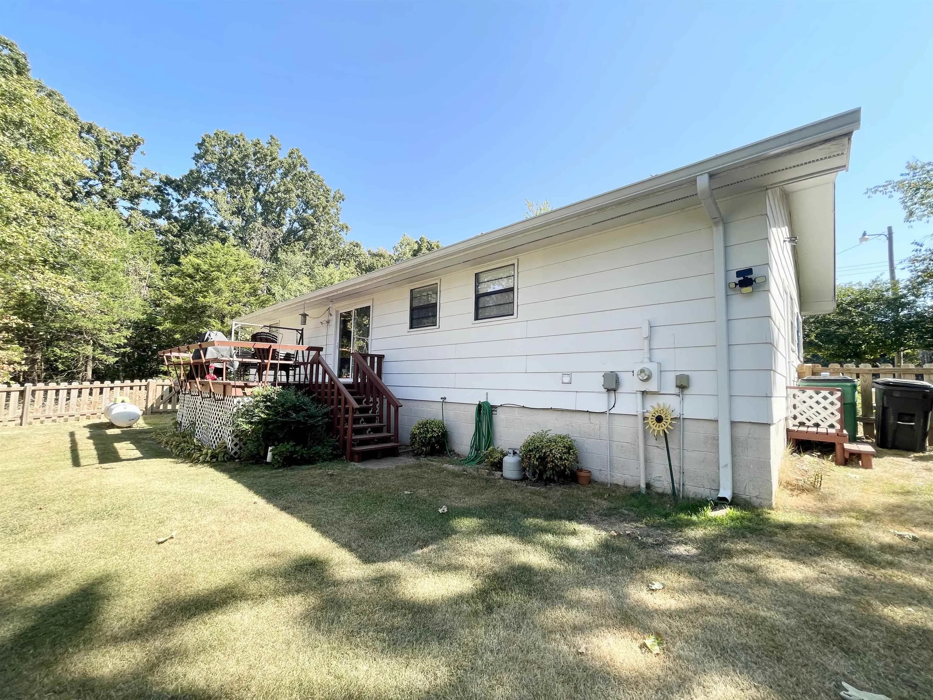 Property at 205 N Bend - Image 30
