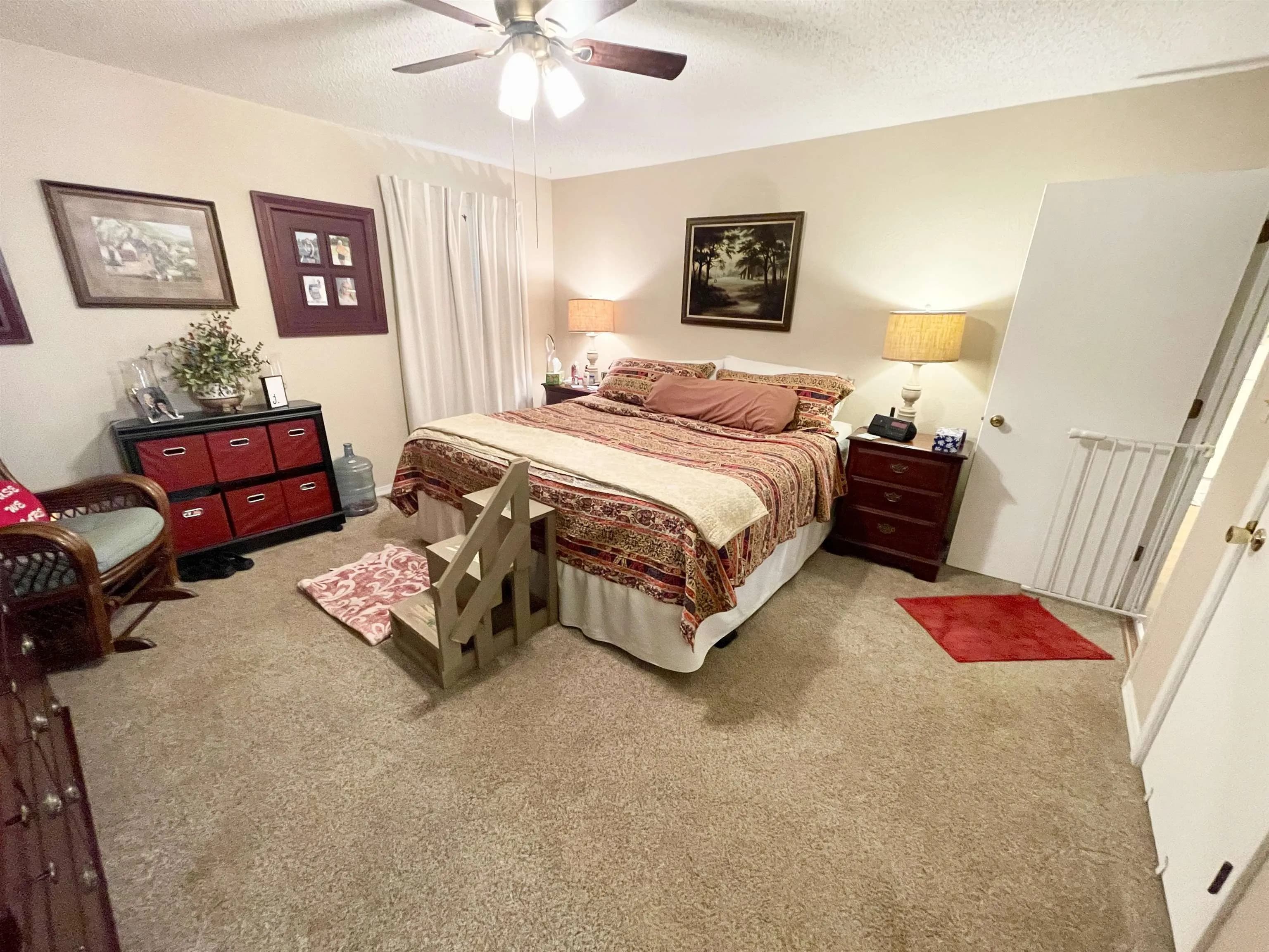 Property at 205 N Bend - Image 21
