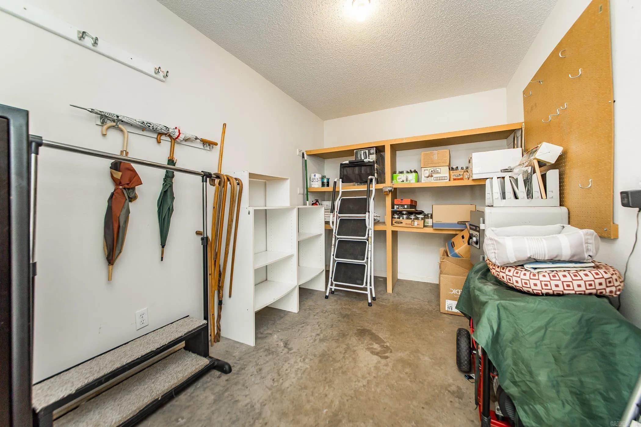 Property at 729  Crystal hill - Image 46
