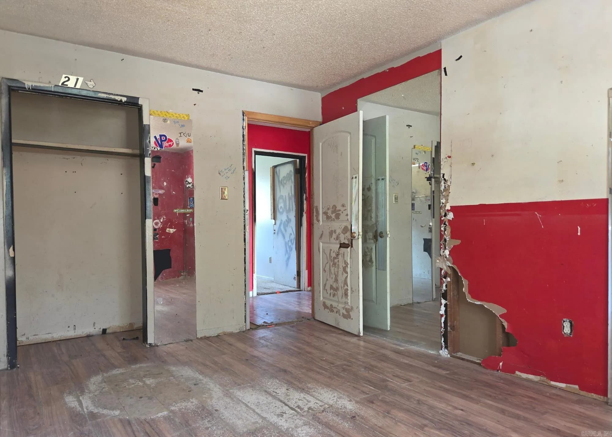 Property at 9806  Labette - Image 24
