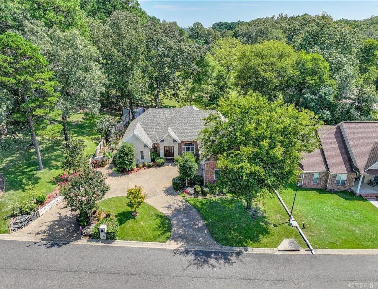 Property at 105  Saratoga - Image 2