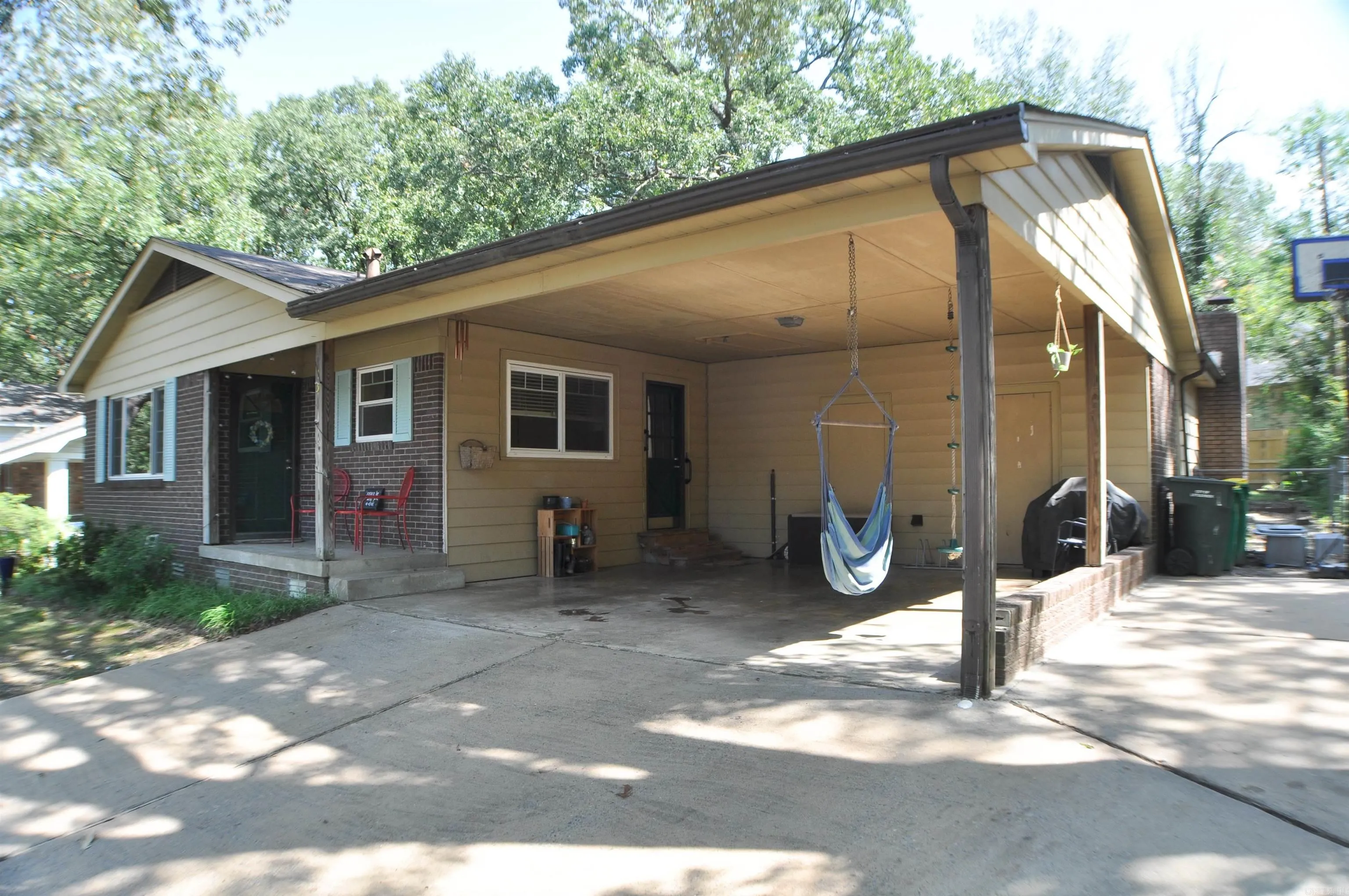Property at 15  Tomahawk - Image 2