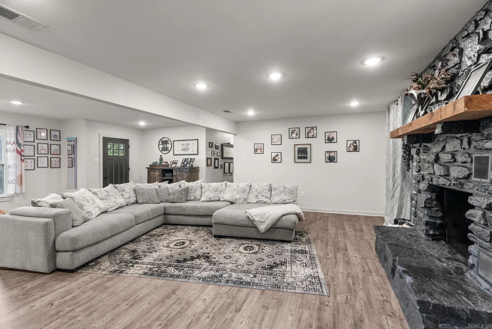 Property at 50  White oak - Image 13