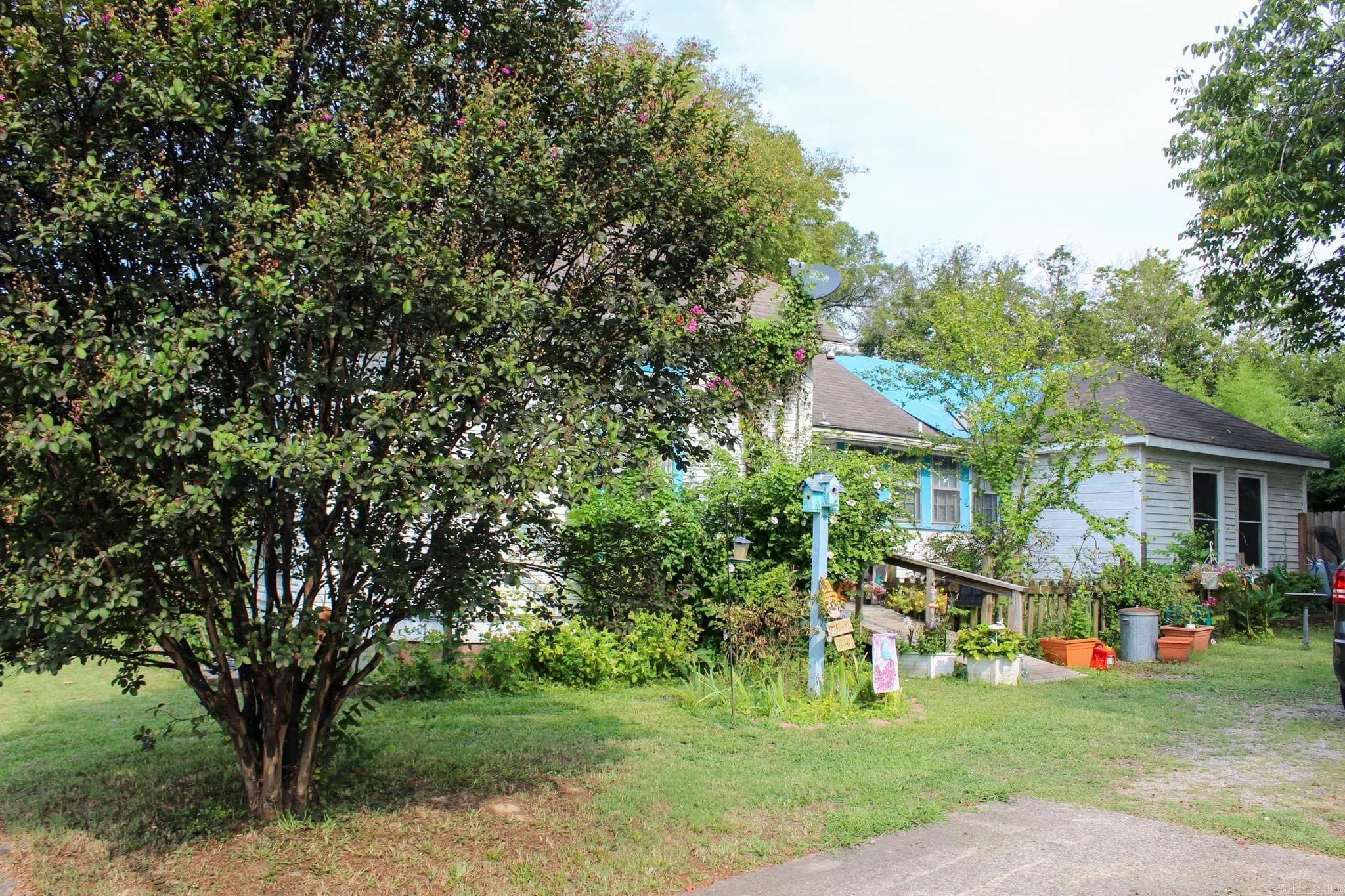 Property at 306 E Center - Image 3