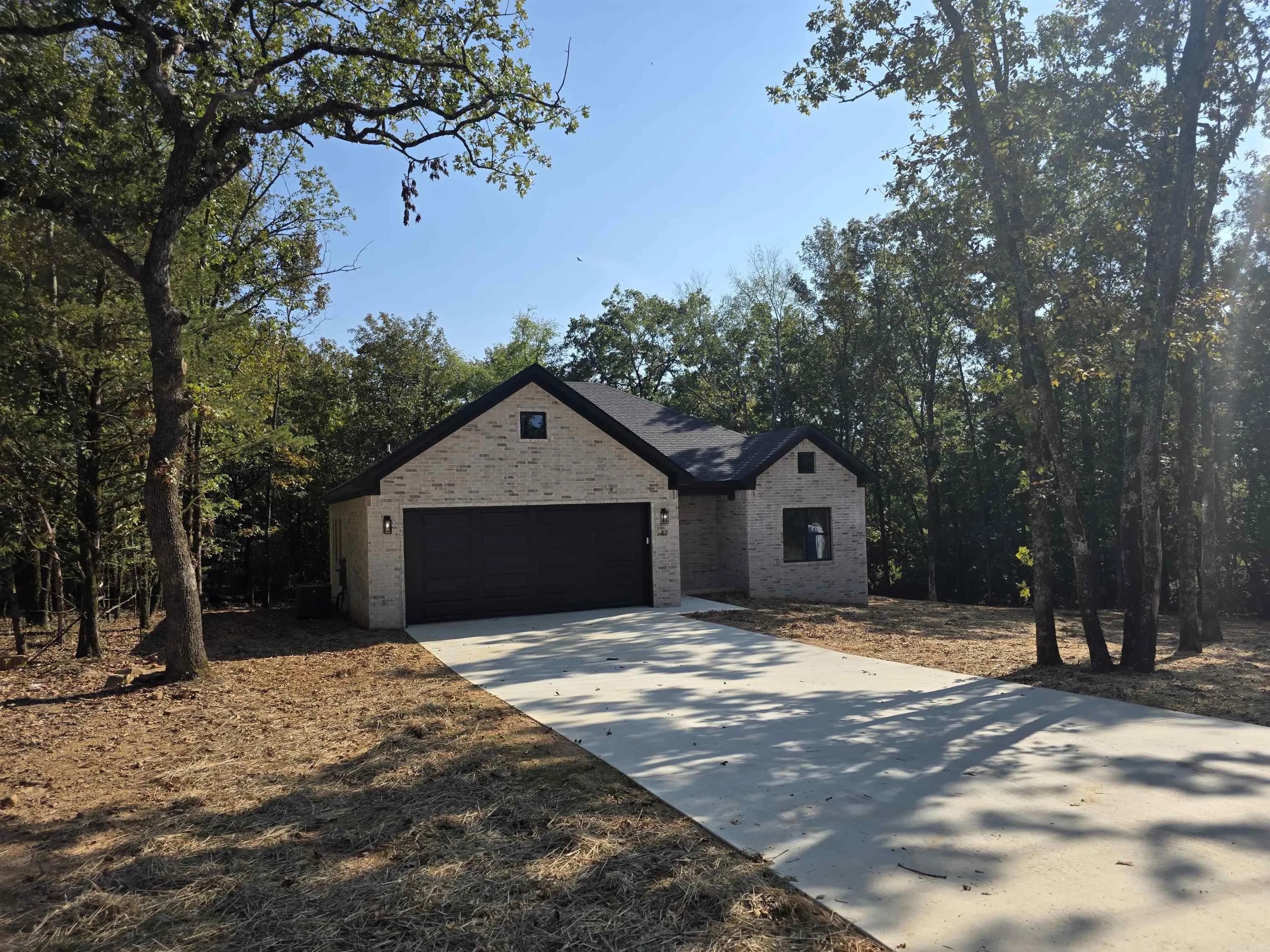 Property at 43  Sky eagle - Image 2