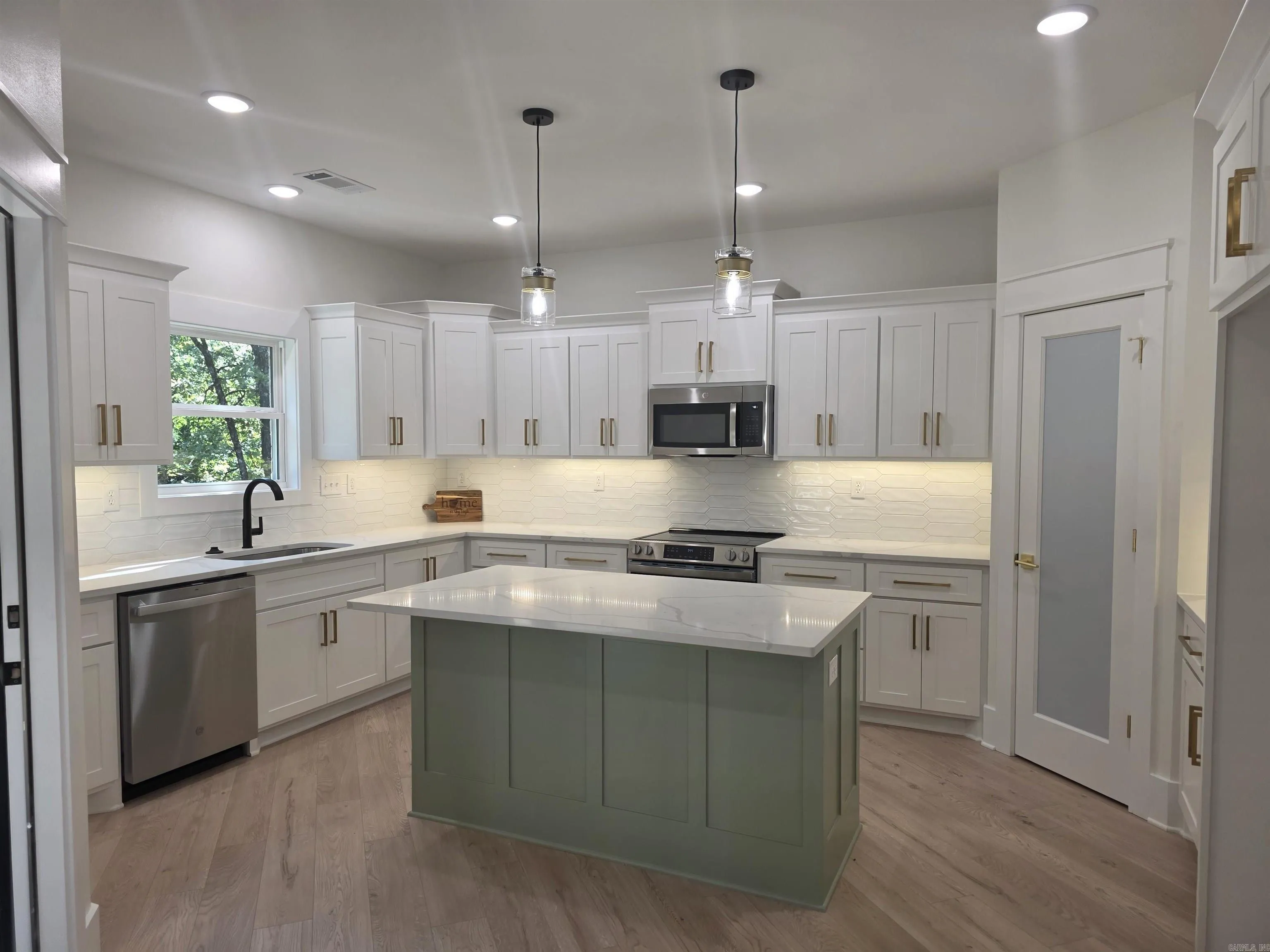 Property at 43  Sky eagle - Image 7