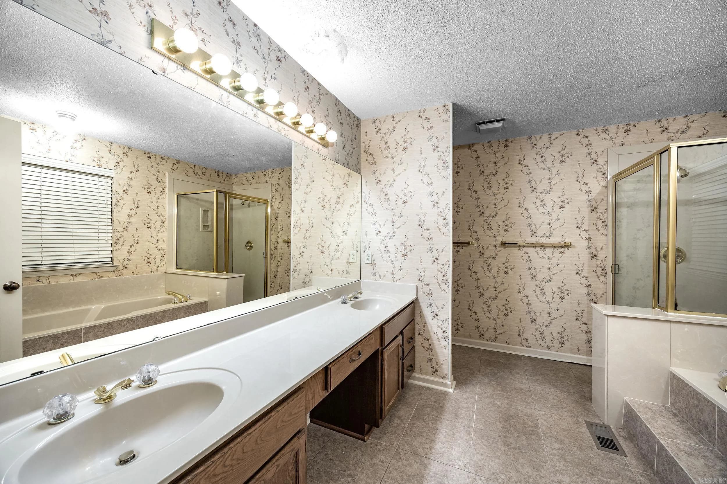 Property at 13224  Pompano dr - Image 23