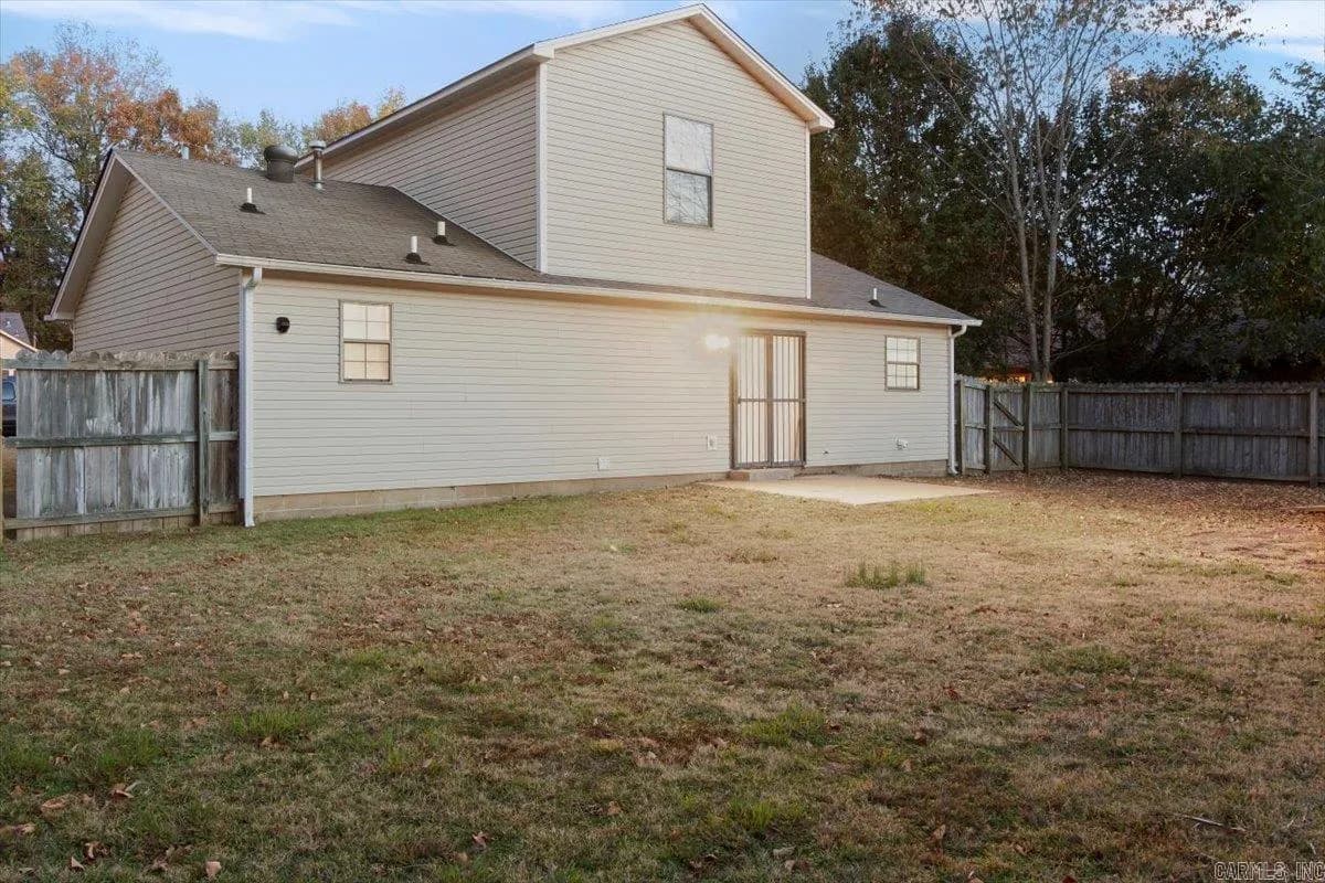 Property at 1513  Noah - Image 29